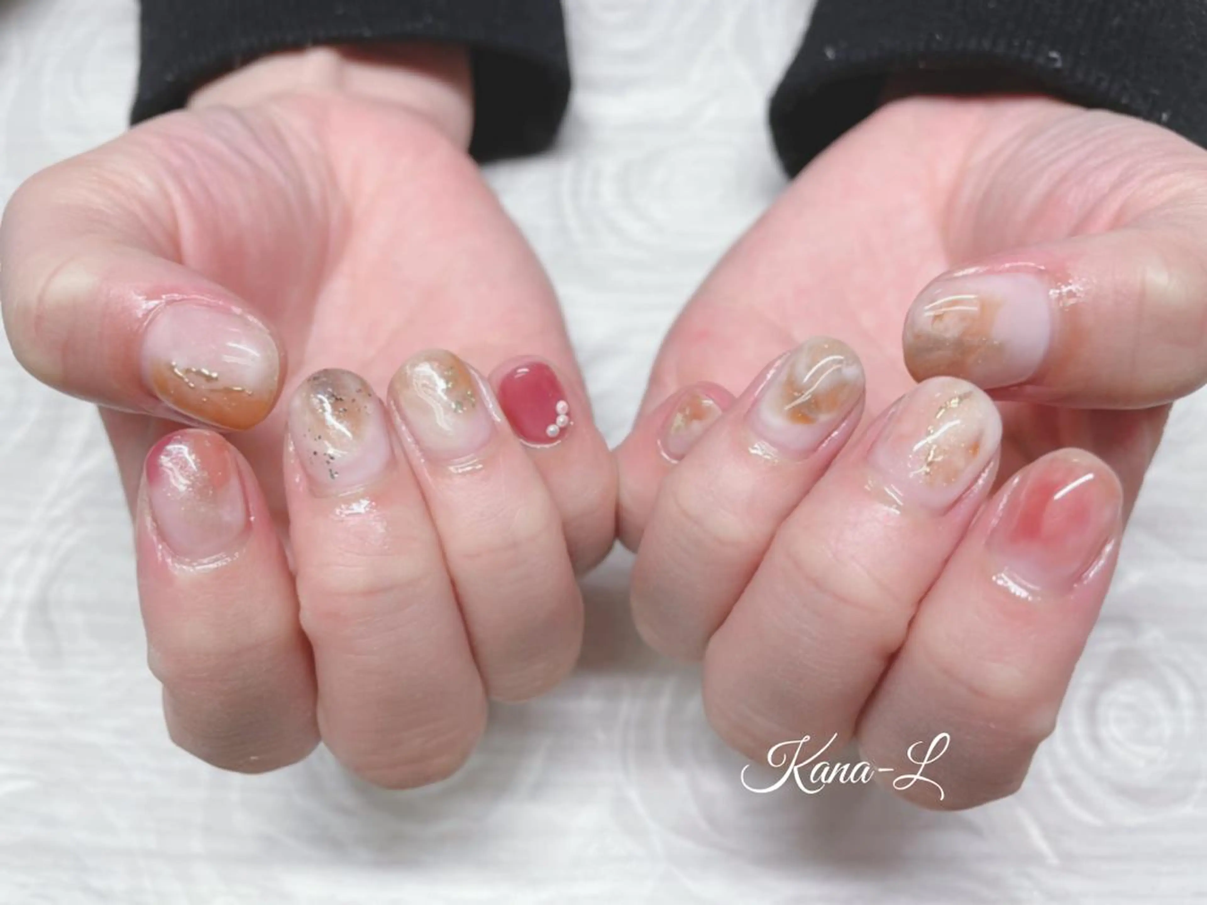 カラー ネイル ニュアンスネイル 芦辺 香奈のネイルデザイン