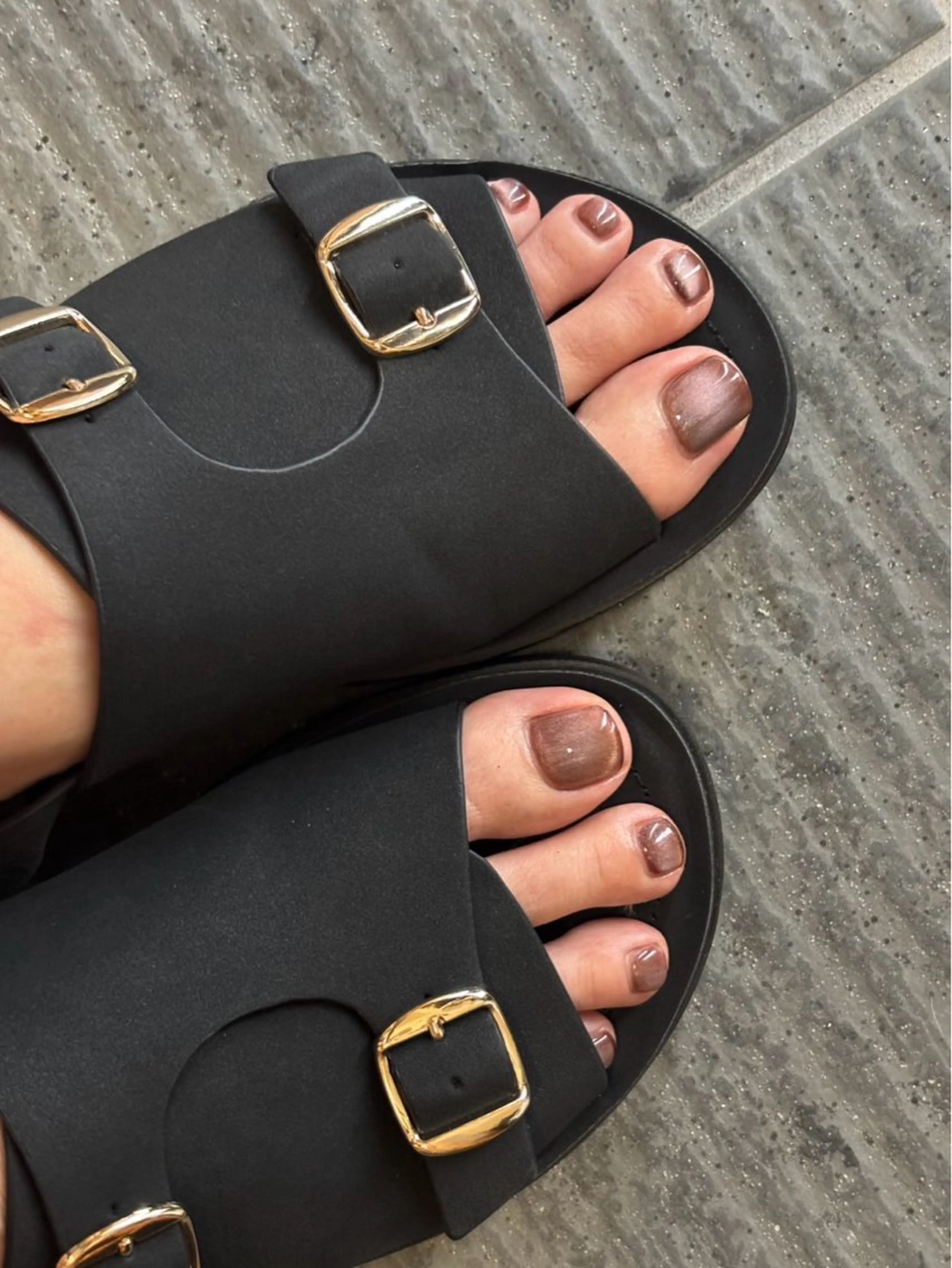 ネイル アートネイル ラメ(グリッター) マグネットネイル ピンク シルバー フットネイル ♡Bivi♡自爪に 優しいネイルサロンのネイルデザイン