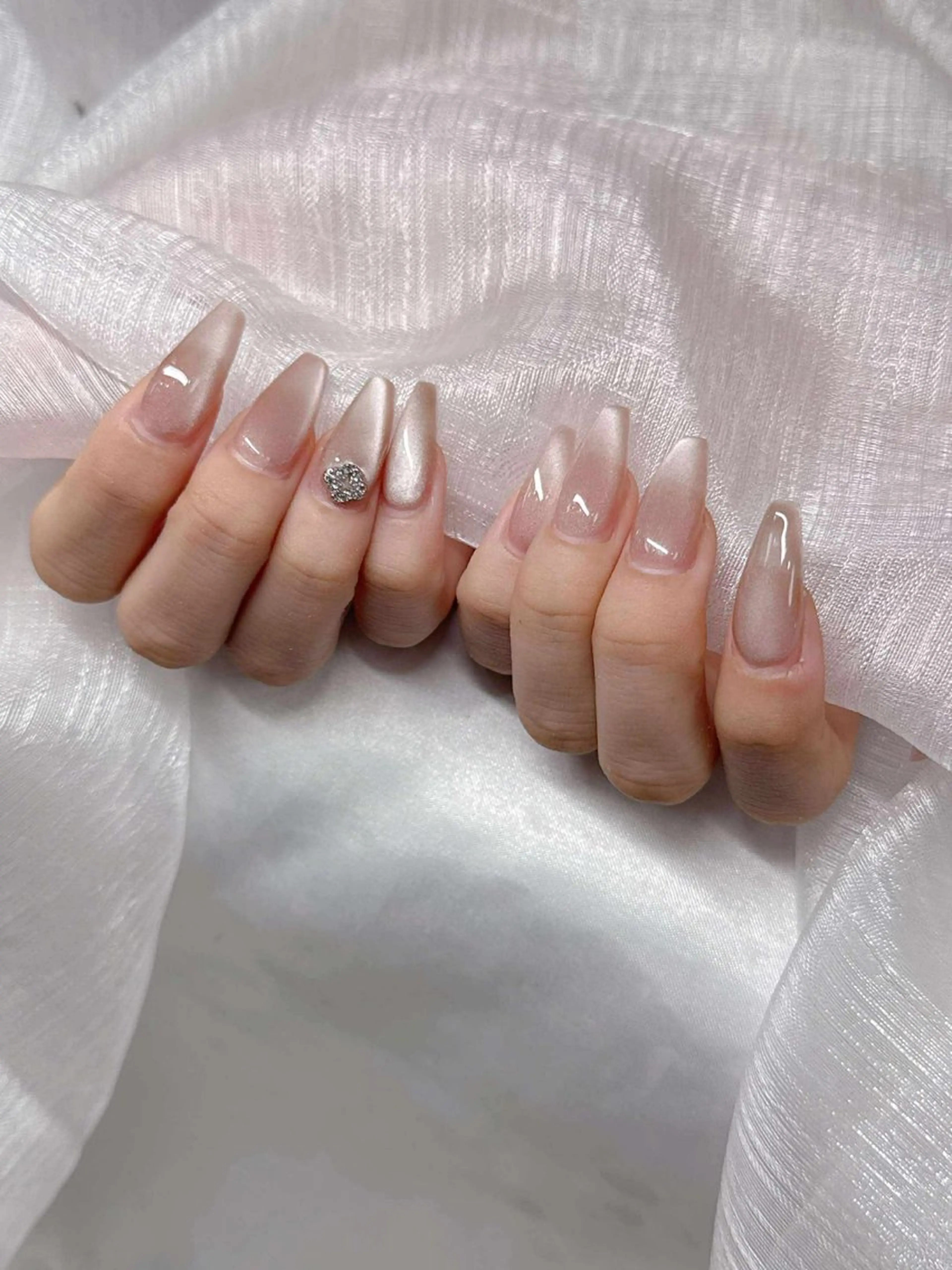 ネイル ハンドネイル Lee Nailsのネイルデザイン