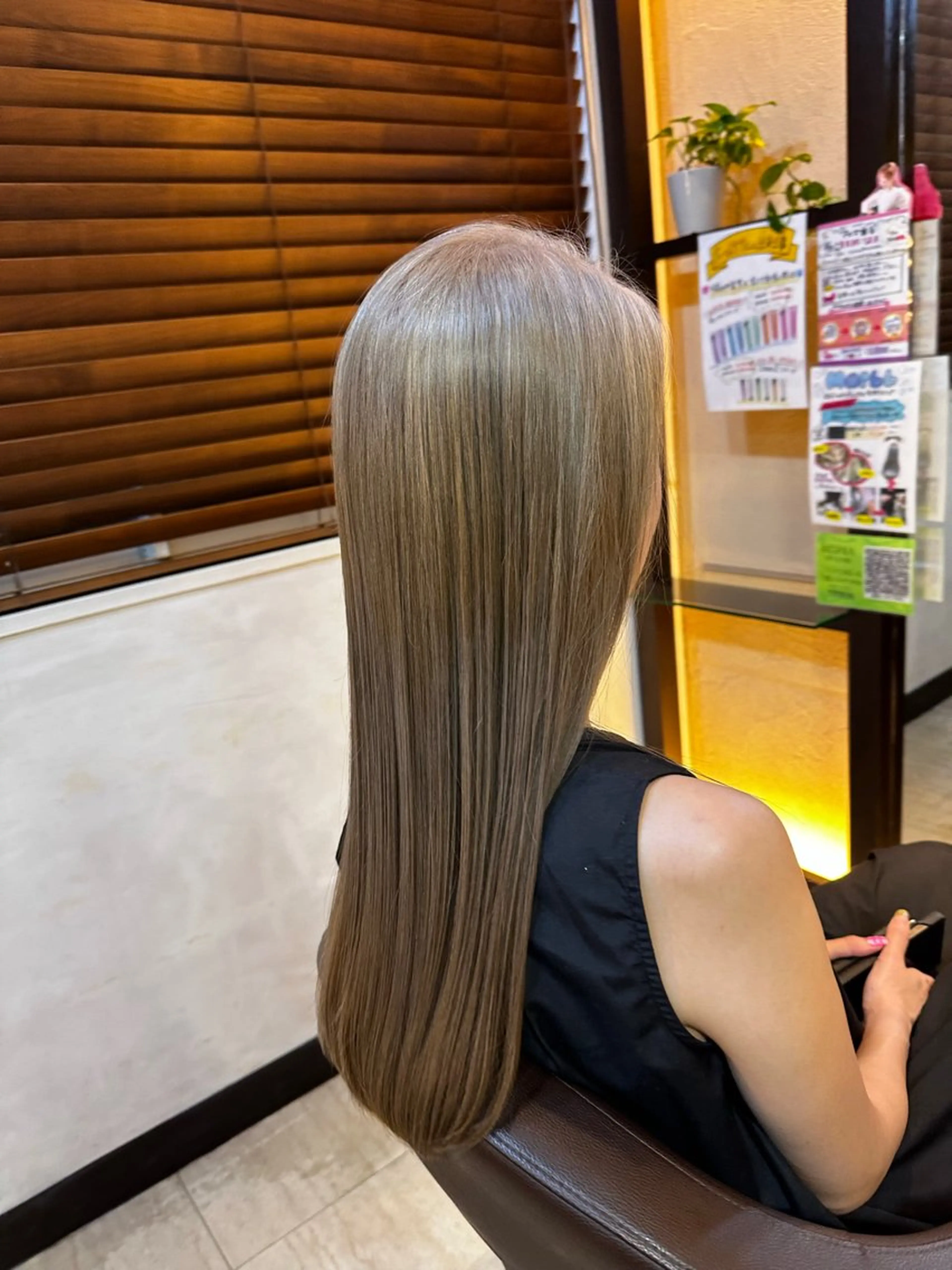 ロング トリートメント 美髪矯正/酸性ストレ ート/艶カラー/堅田のヘアスタイル