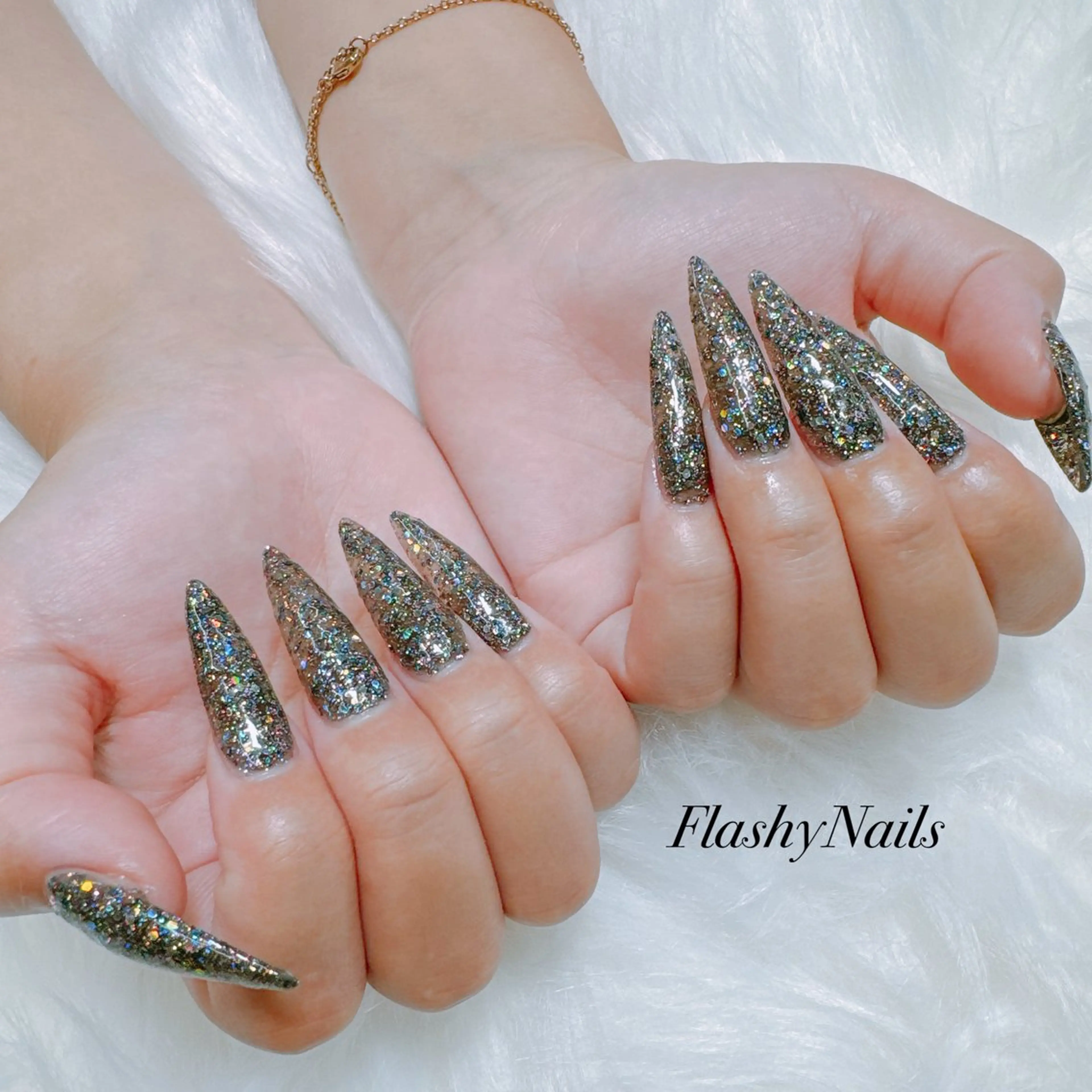 ネイル Flashy Nailsのネイルデザイン
