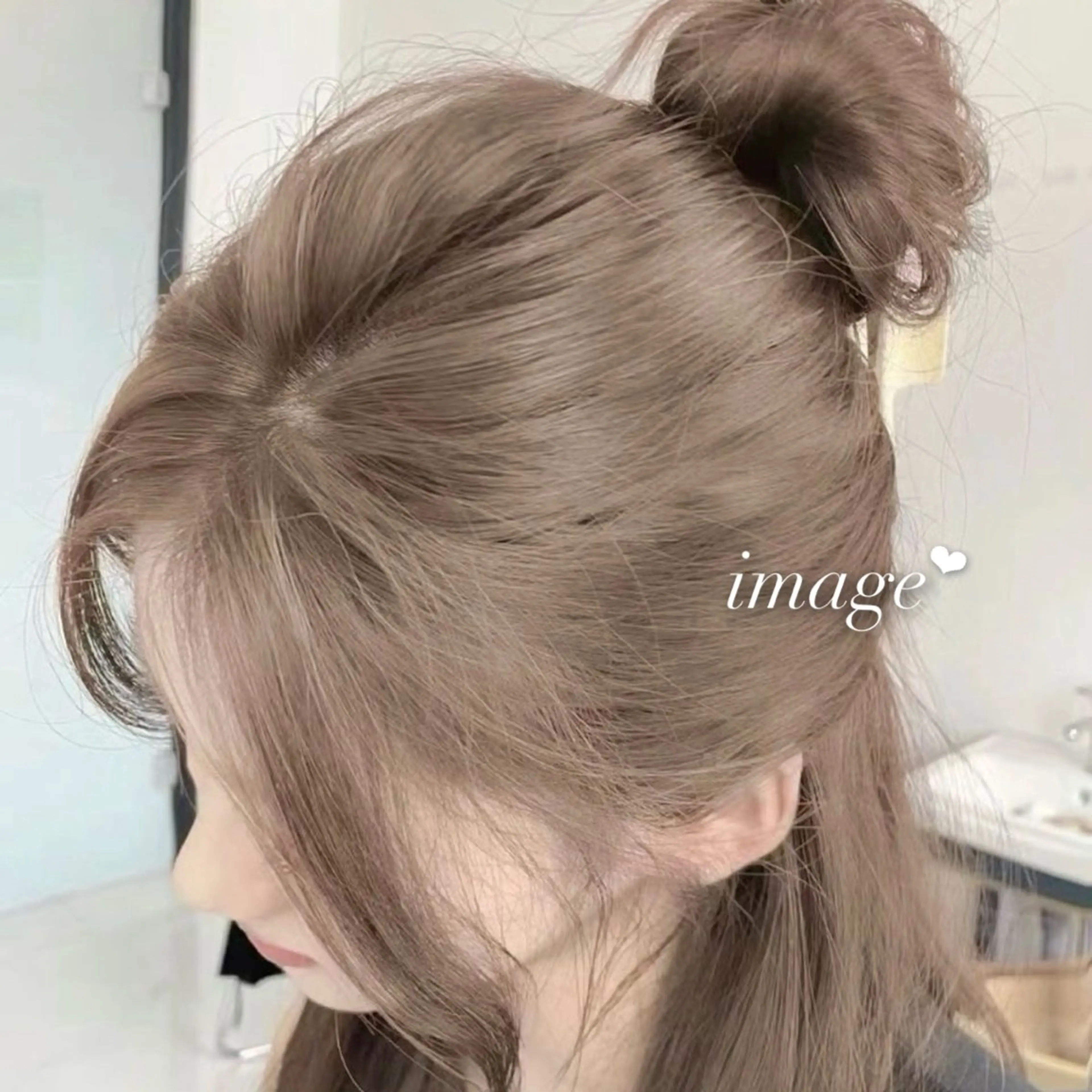 【🎀🫧学生限定🫧🎀】ケアブリーチ込みダブルカラー➕髪質改善トリートメント➕コテ巻きお仕上げ♡の写真