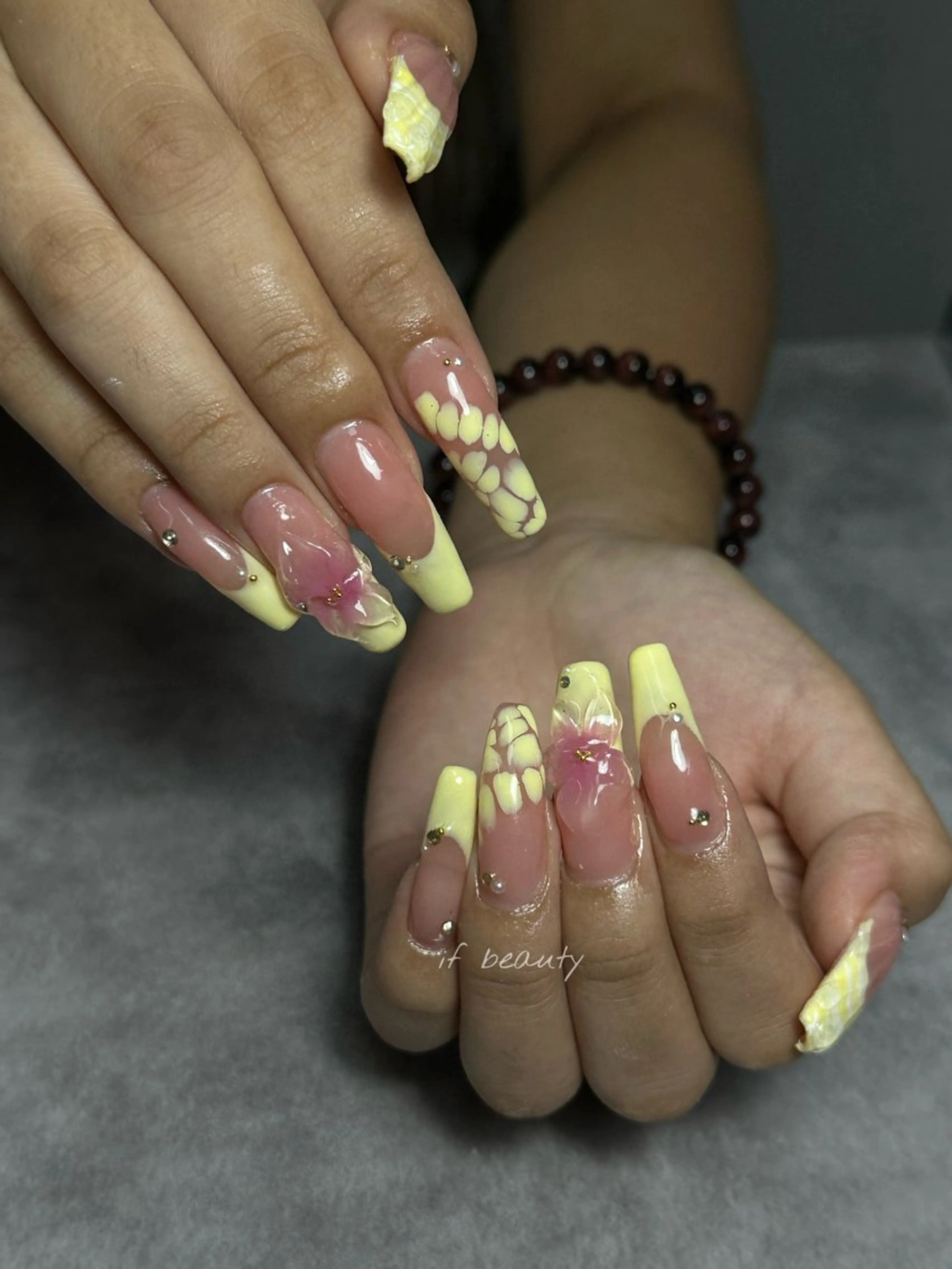 ネイル アートネイル ジェルネイル グラデーション パラジェル ワンホンネイル ハンドネイル if Hair＆Nail Salon所属・IKA /海外ネイル /個性派/ワンホンのネイルデザイン