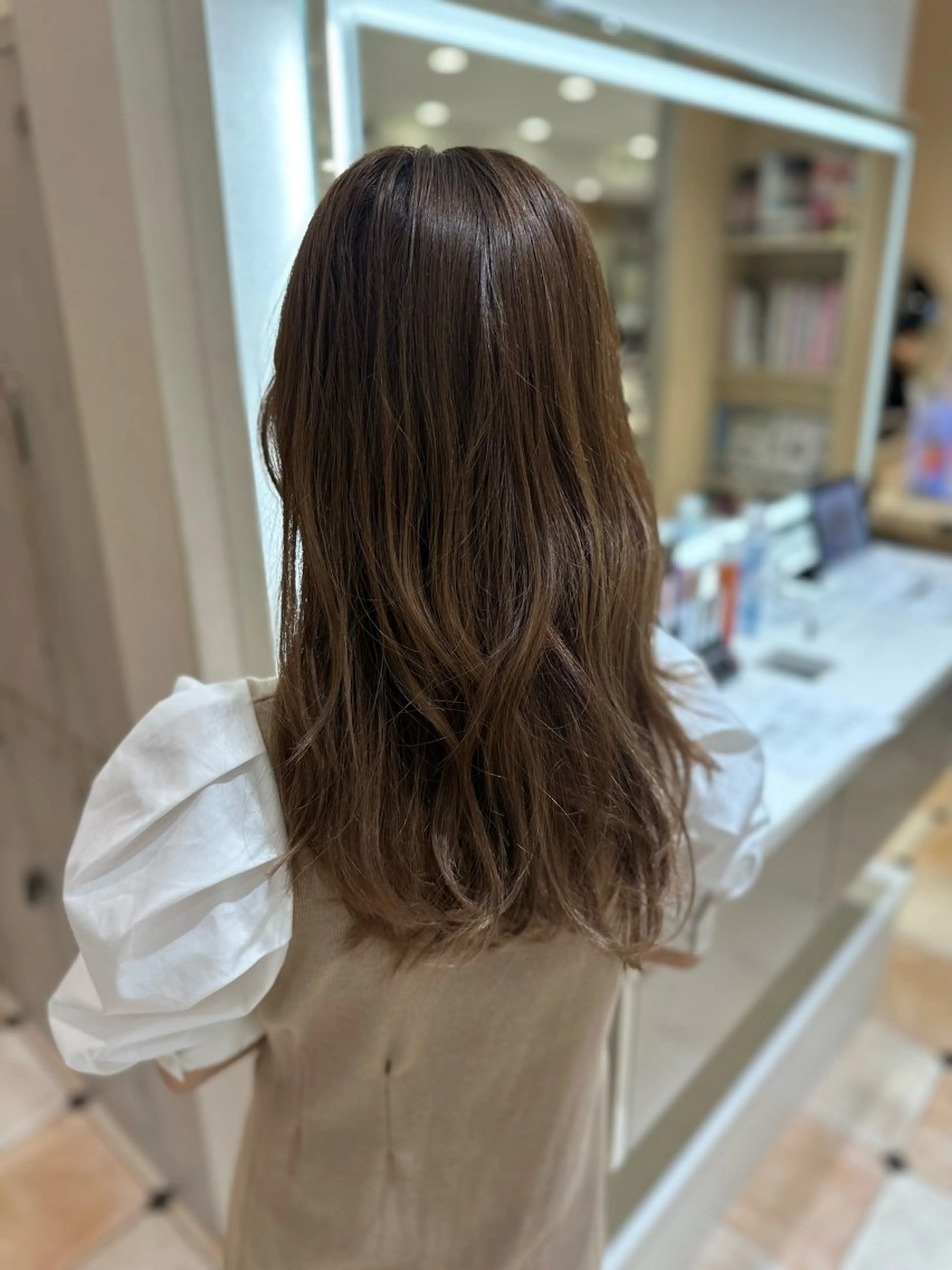 セミロング 必ず似合わせます/ レイヤー/石戸谷海斗のヘアスタイル