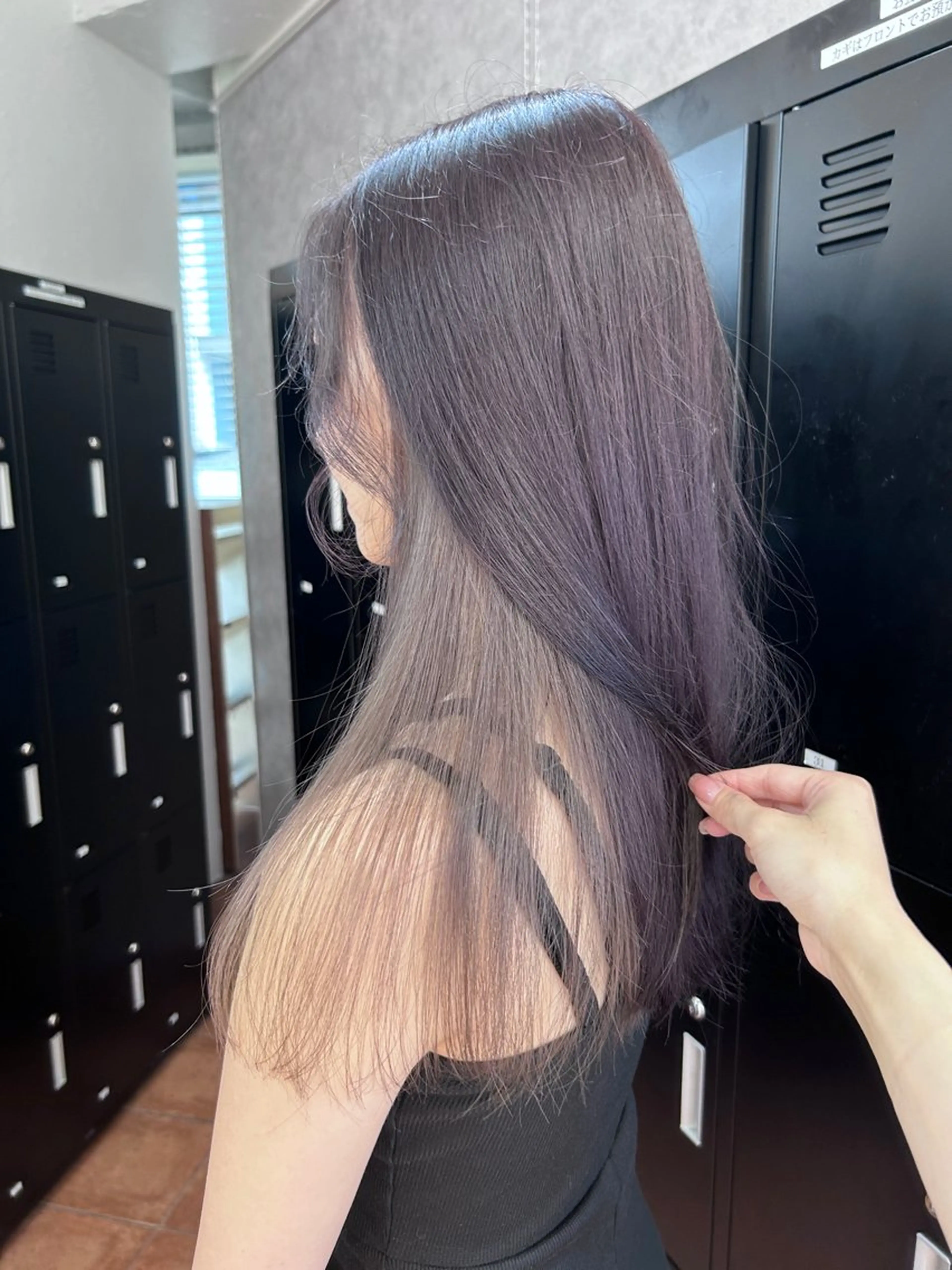 ロング カラー ラベンダーカラー ツートーンカラー JEWIL SHIBUYAのヘアスタイル