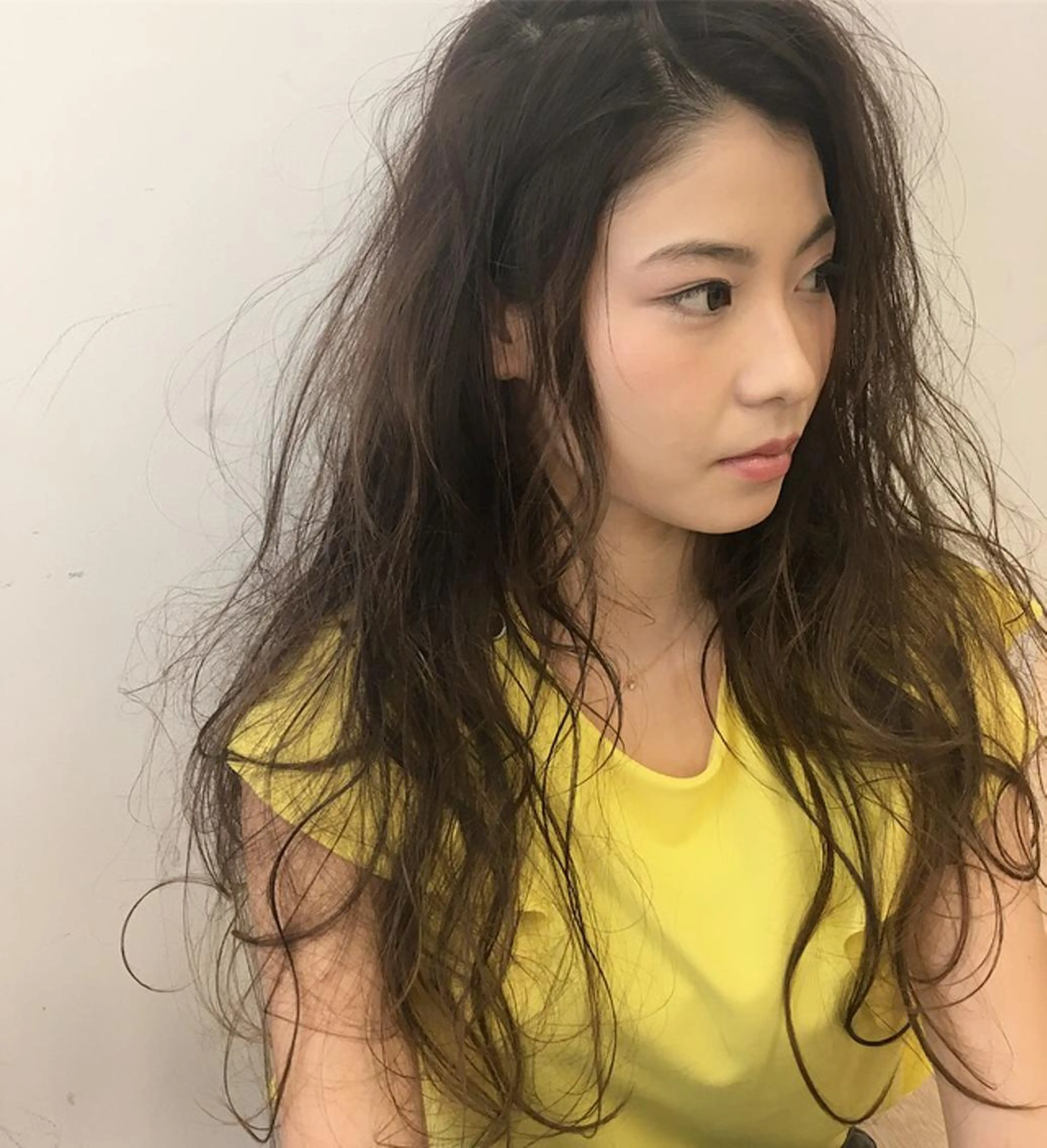 ロング パーマ graxi'    グラシー所属・ブリーチ/ハイトーン SERINAのヘアスタイル