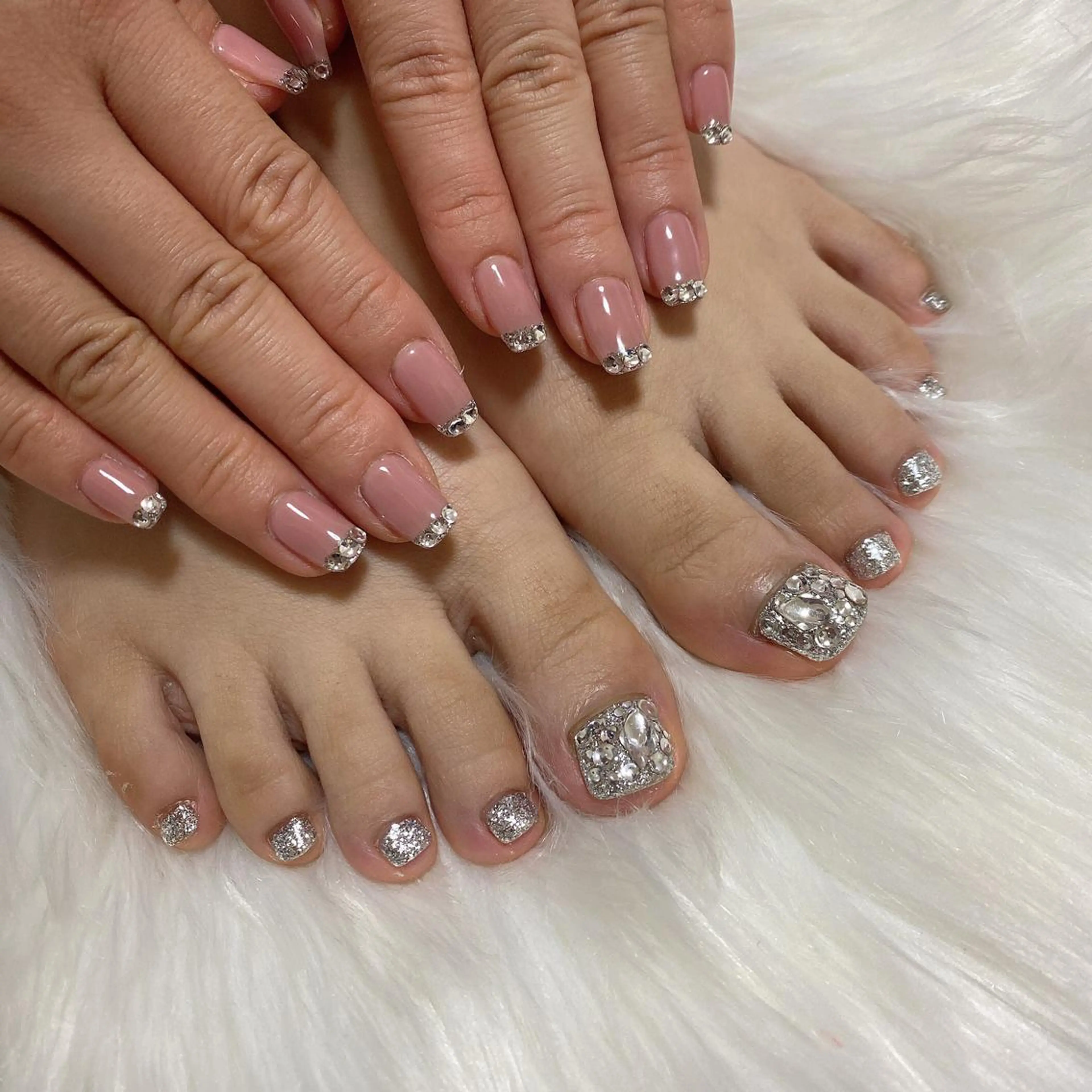 ネイル 西岡 杏のネイルデザイン