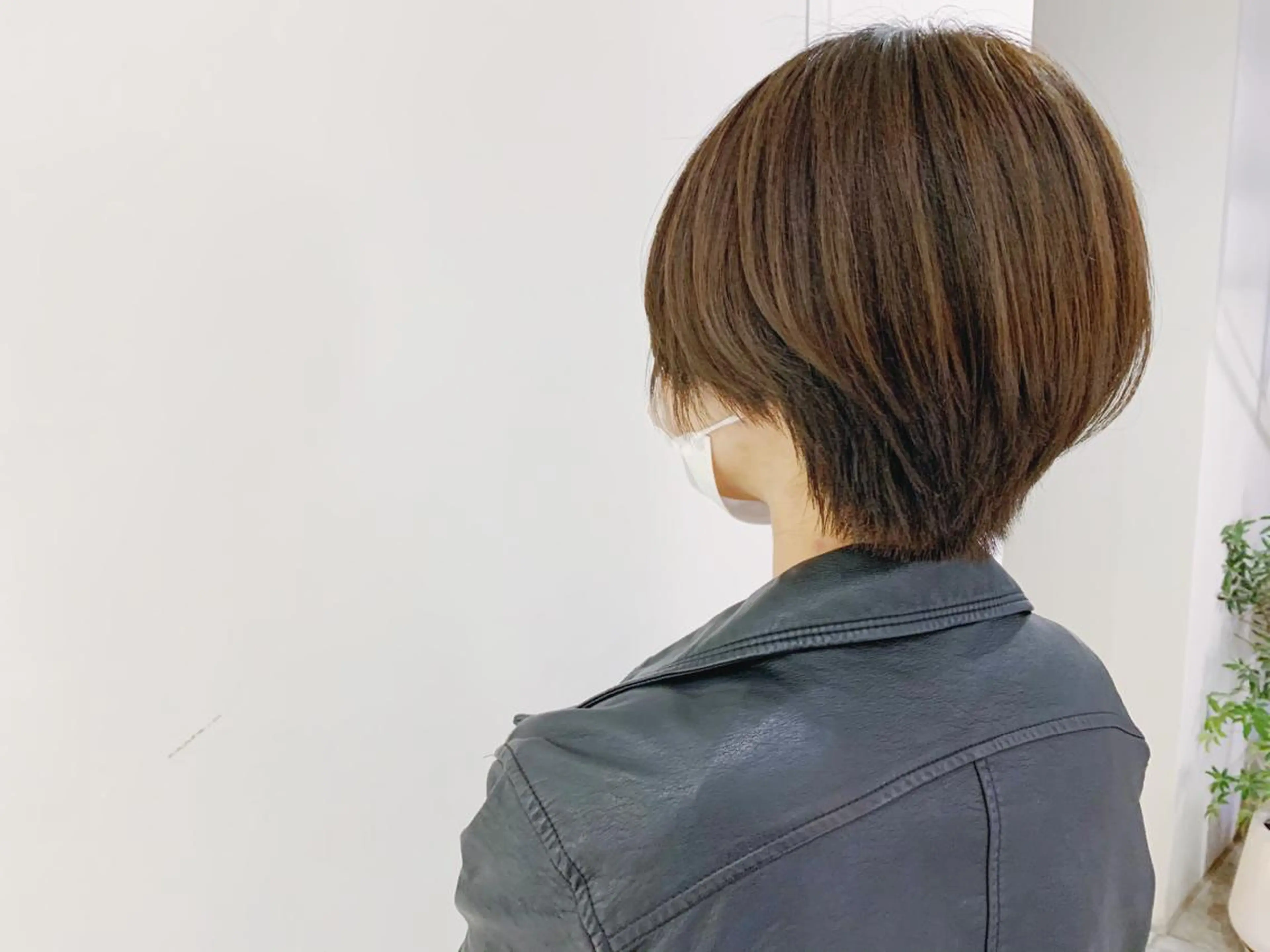 ショート カラー カット ヘアカラー トリートメント タカハシ ハヤトのヘアスタイル