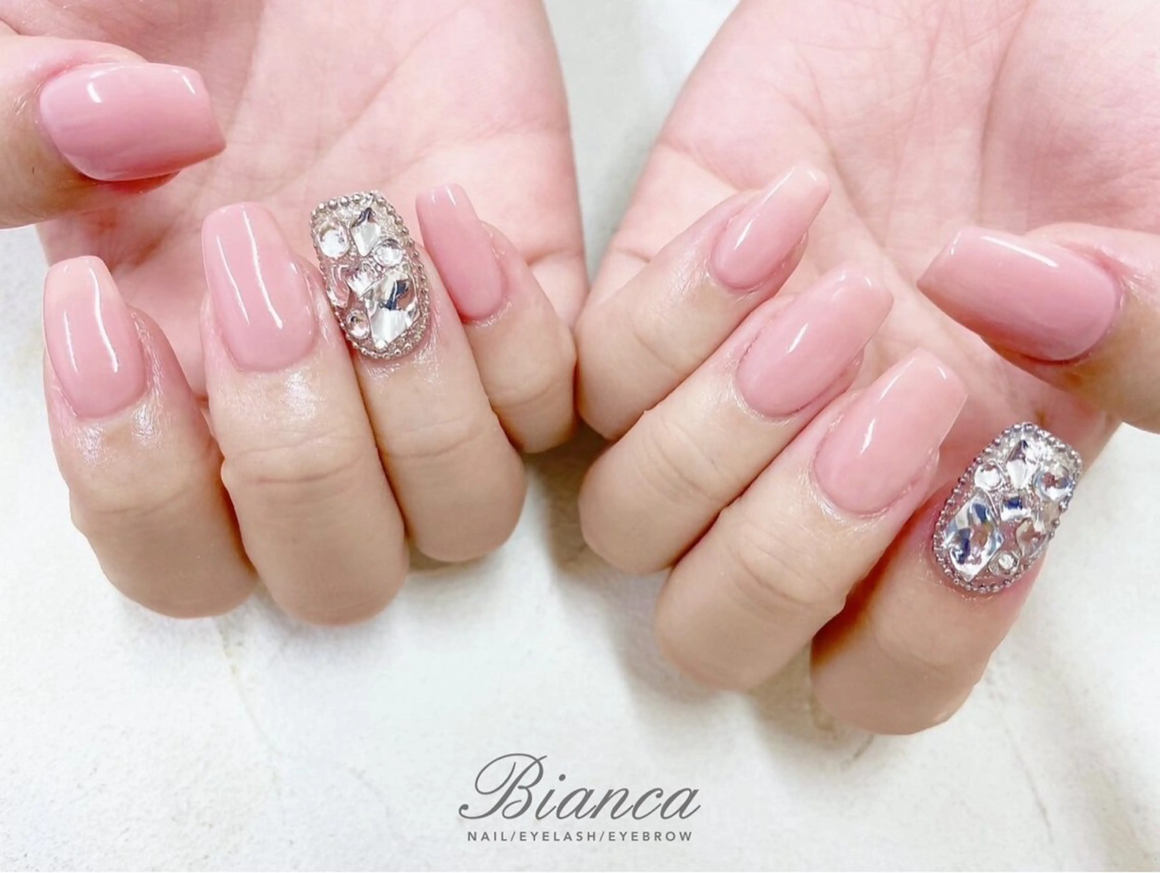 ネイル Bianca 若松 颯菜のネイルデザイン