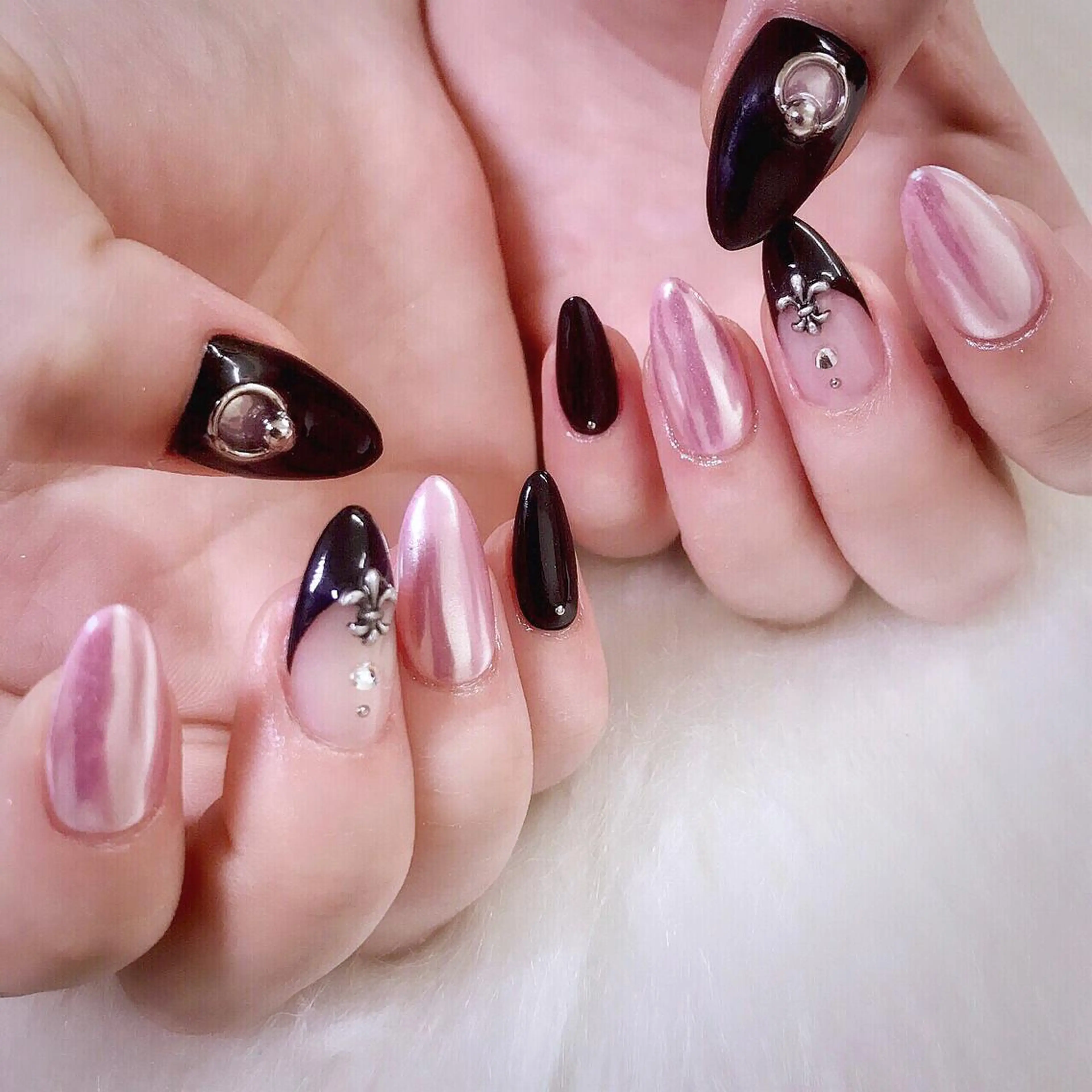 ネイル NOIROUGE所属・NOI ROUGEのネイルデザイン