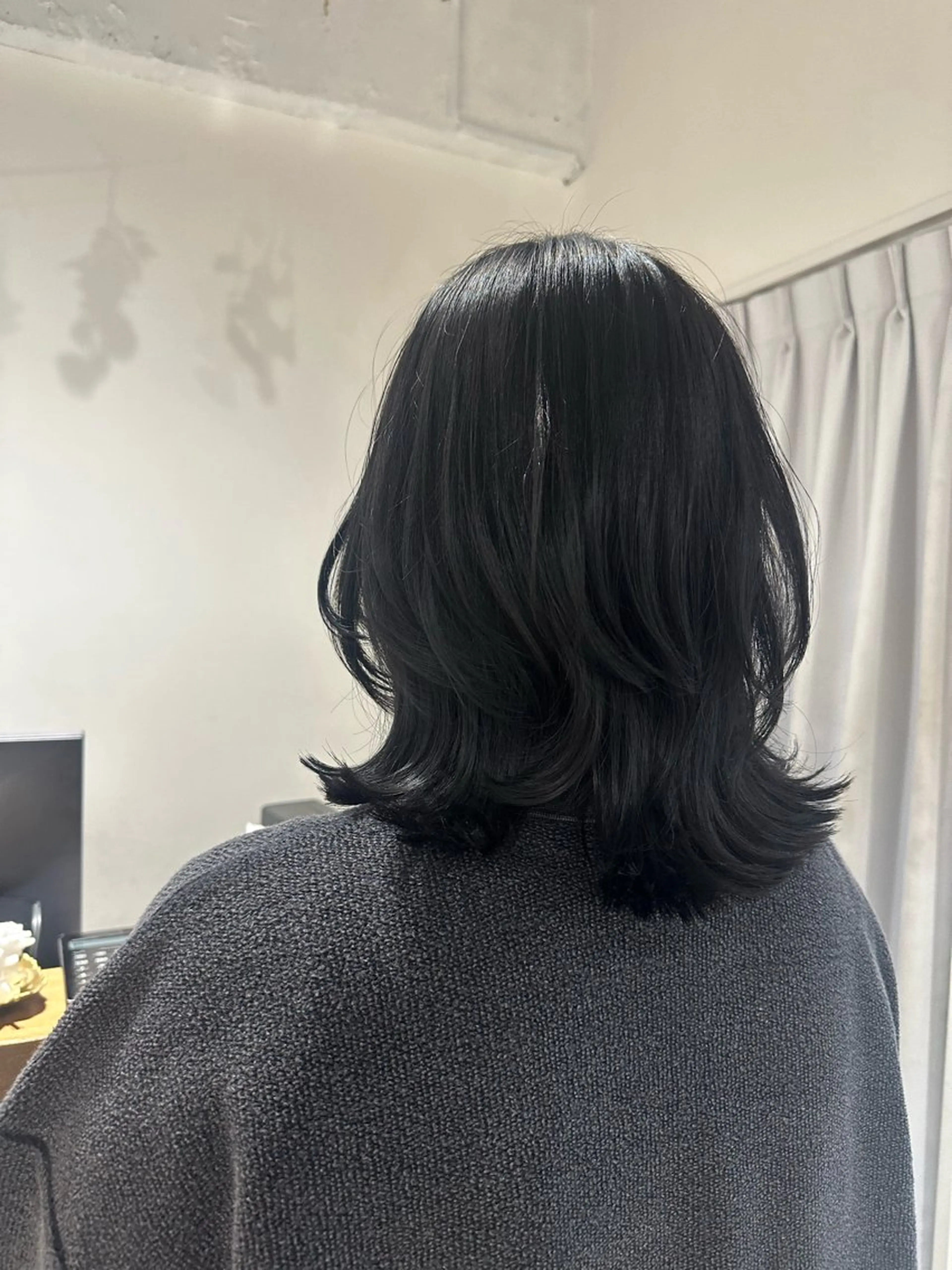 ミディアム カラー ヘアアレンジ 黒髪 透明感カラー レイヤーカット 落合　眺 (オチアイ　ノゾミ)のヘアスタイル