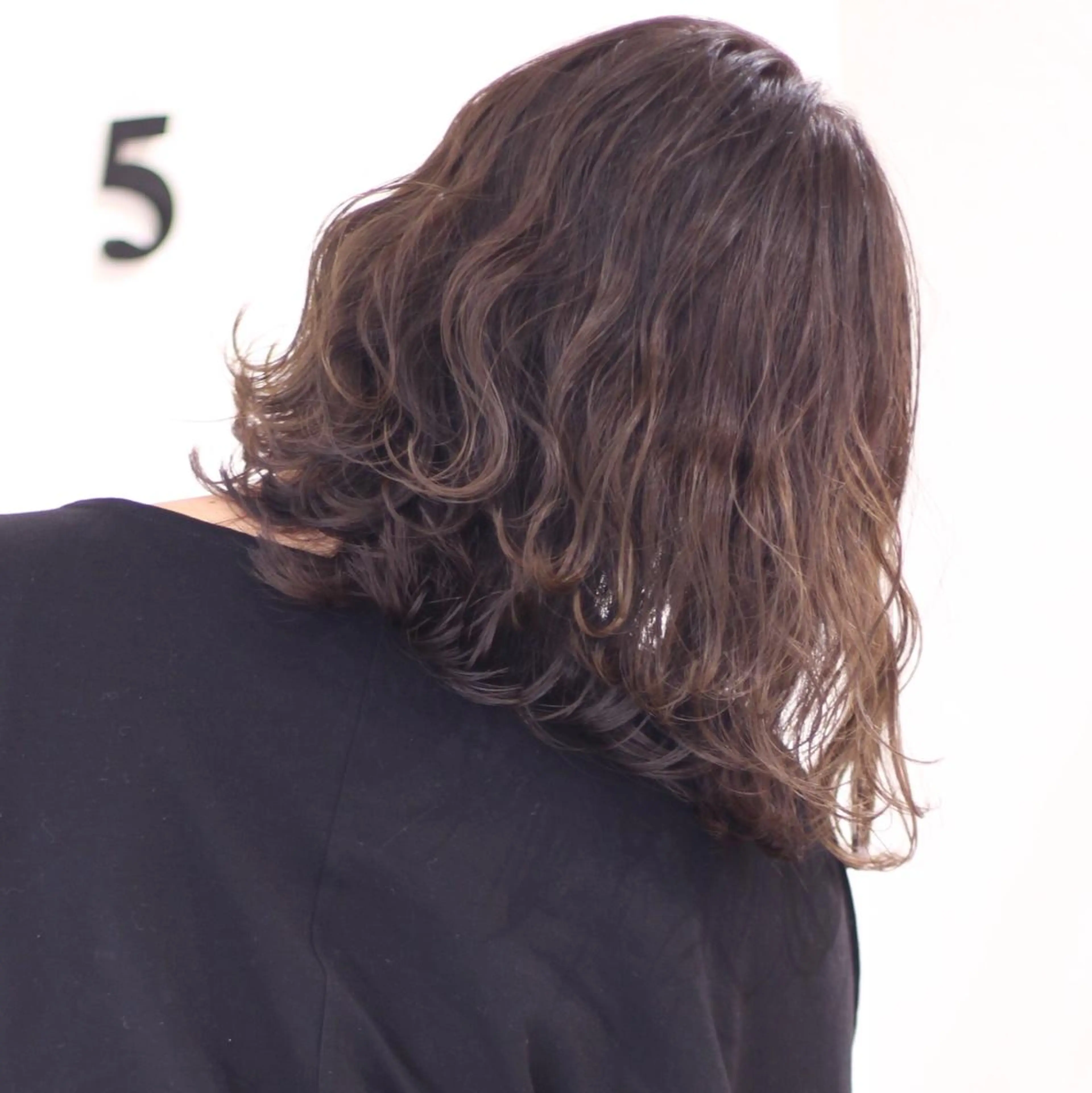 カラー ハイライトカラー 中林 由佳のヘアスタイル