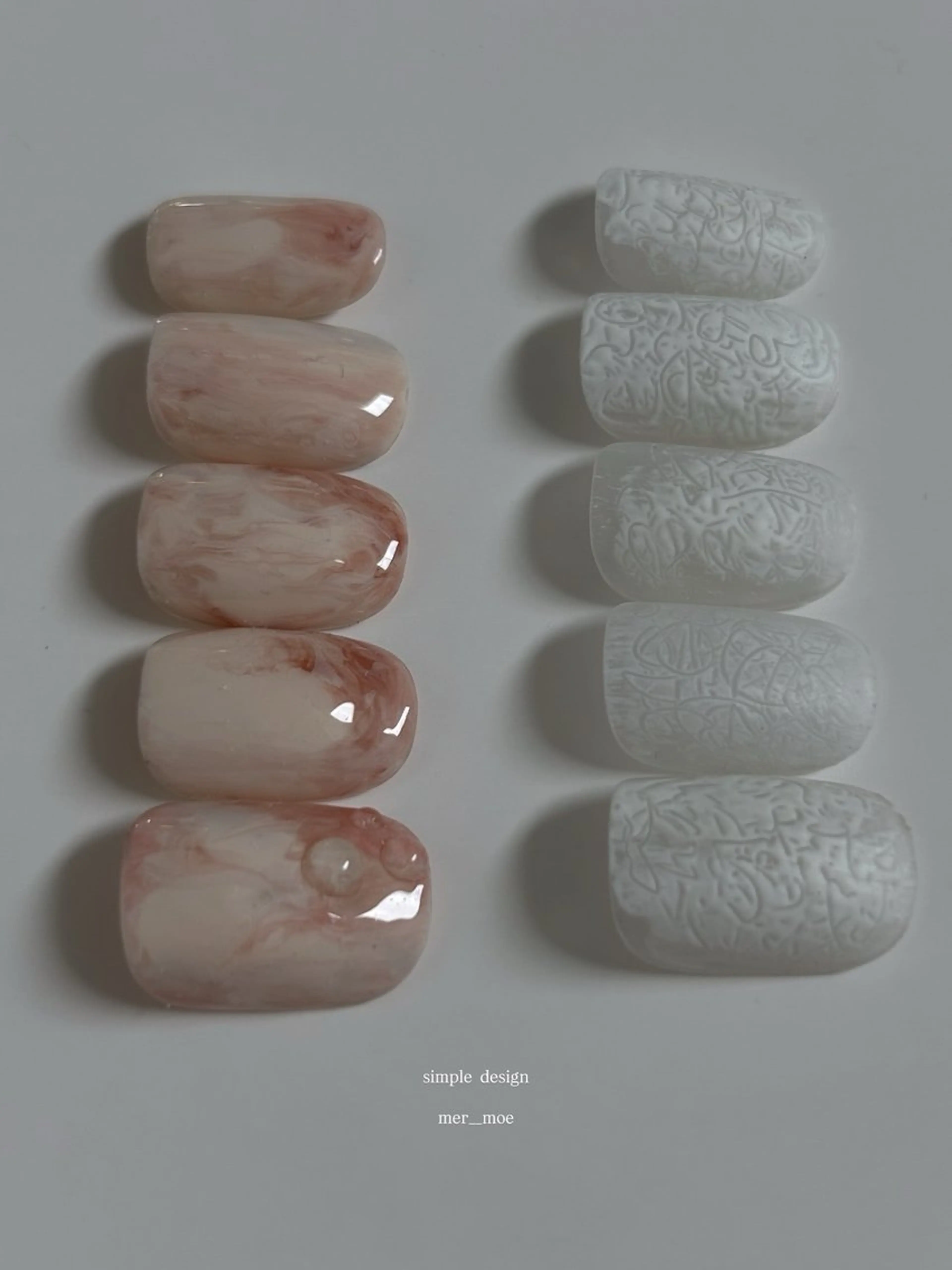 ネイル キラキラネイル ニュアンスネイル ピンク シンプルネイル ハンドネイル moe ⠀のネイルデザイン