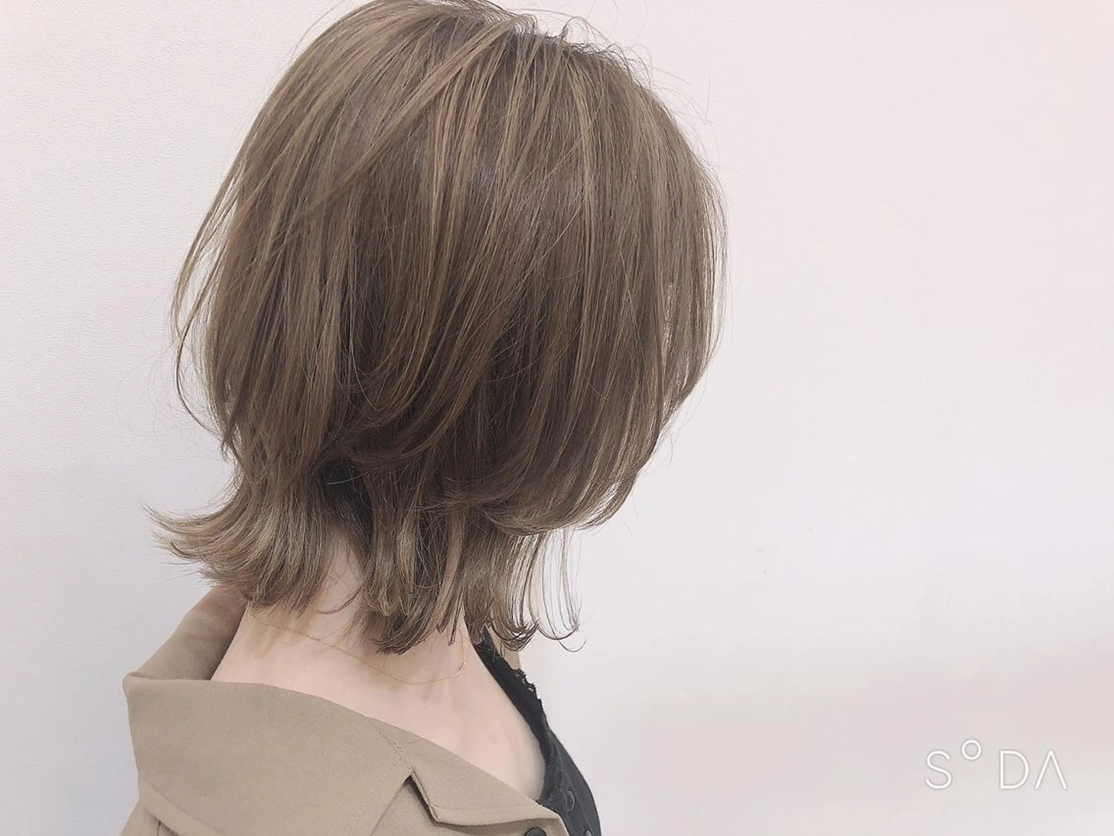 ミディアム ハイライト ウルフカット beauty: beast 熊本店のヘアスタイル