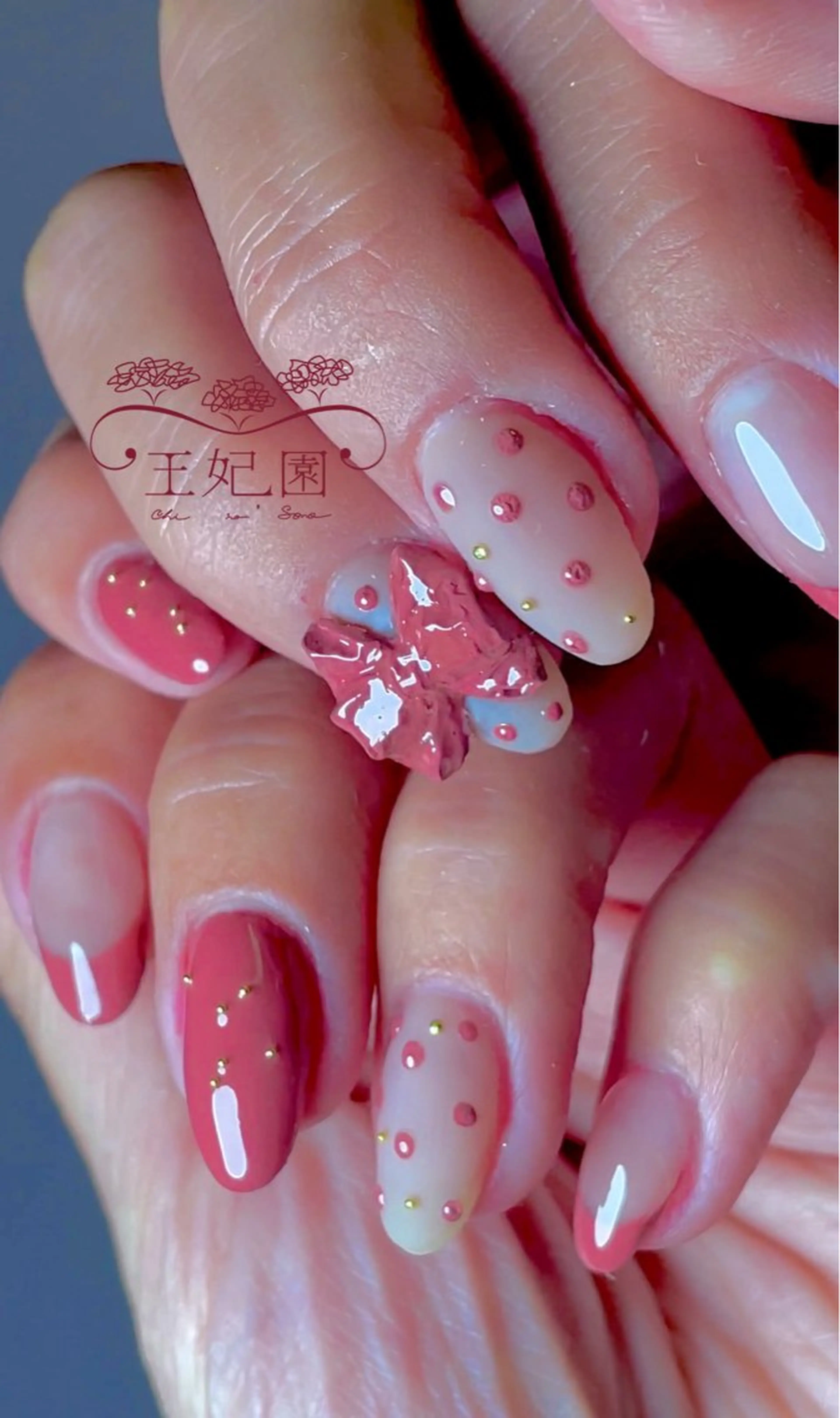 ネイル ジェルネイル ハート キラキラネイル マグネットネイル パラジェル nail salon王妃の園所属・王妃の園 ohinosonoのネイルデザイン