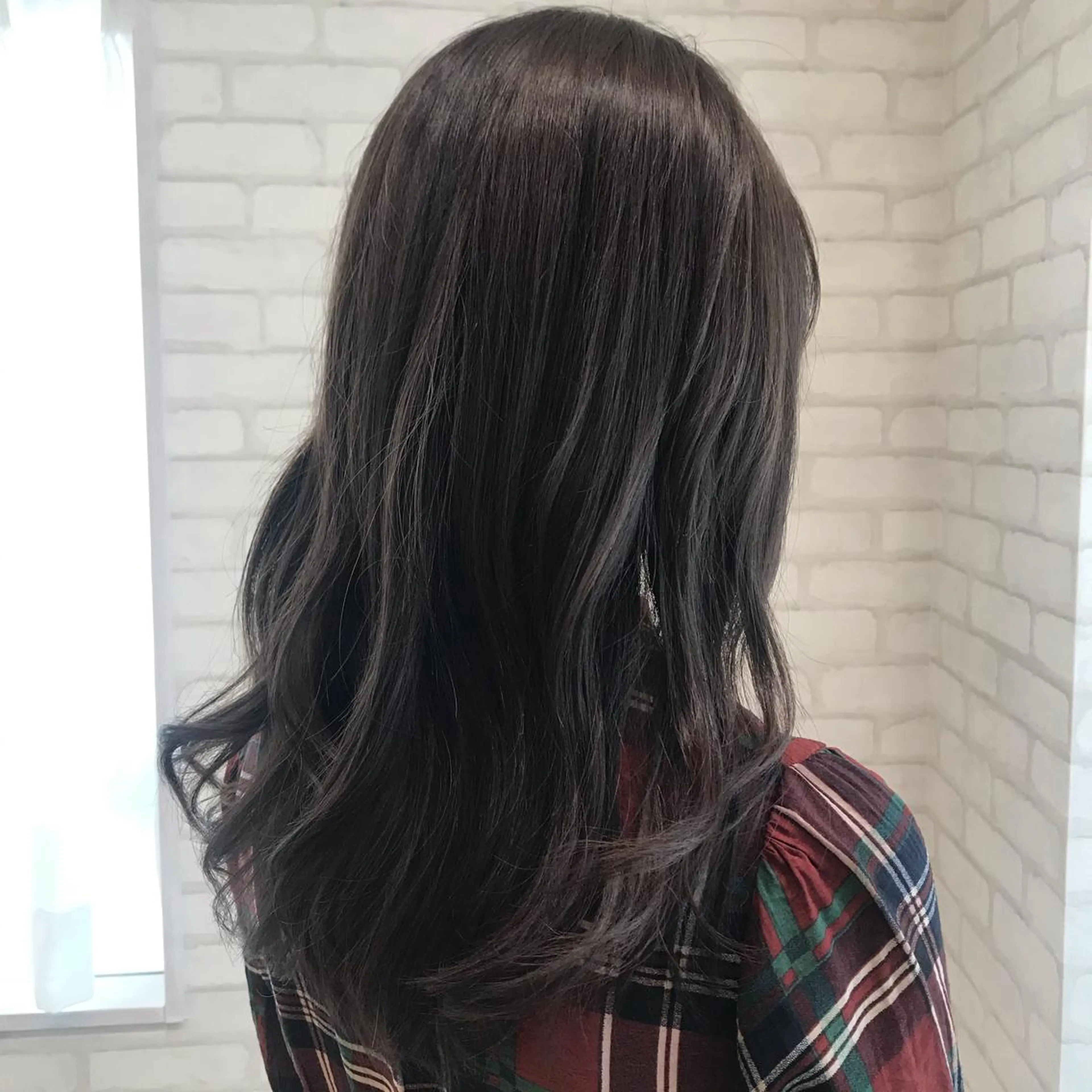 セミロング カラー オレンジ abilita AZUSAのヘアスタイル