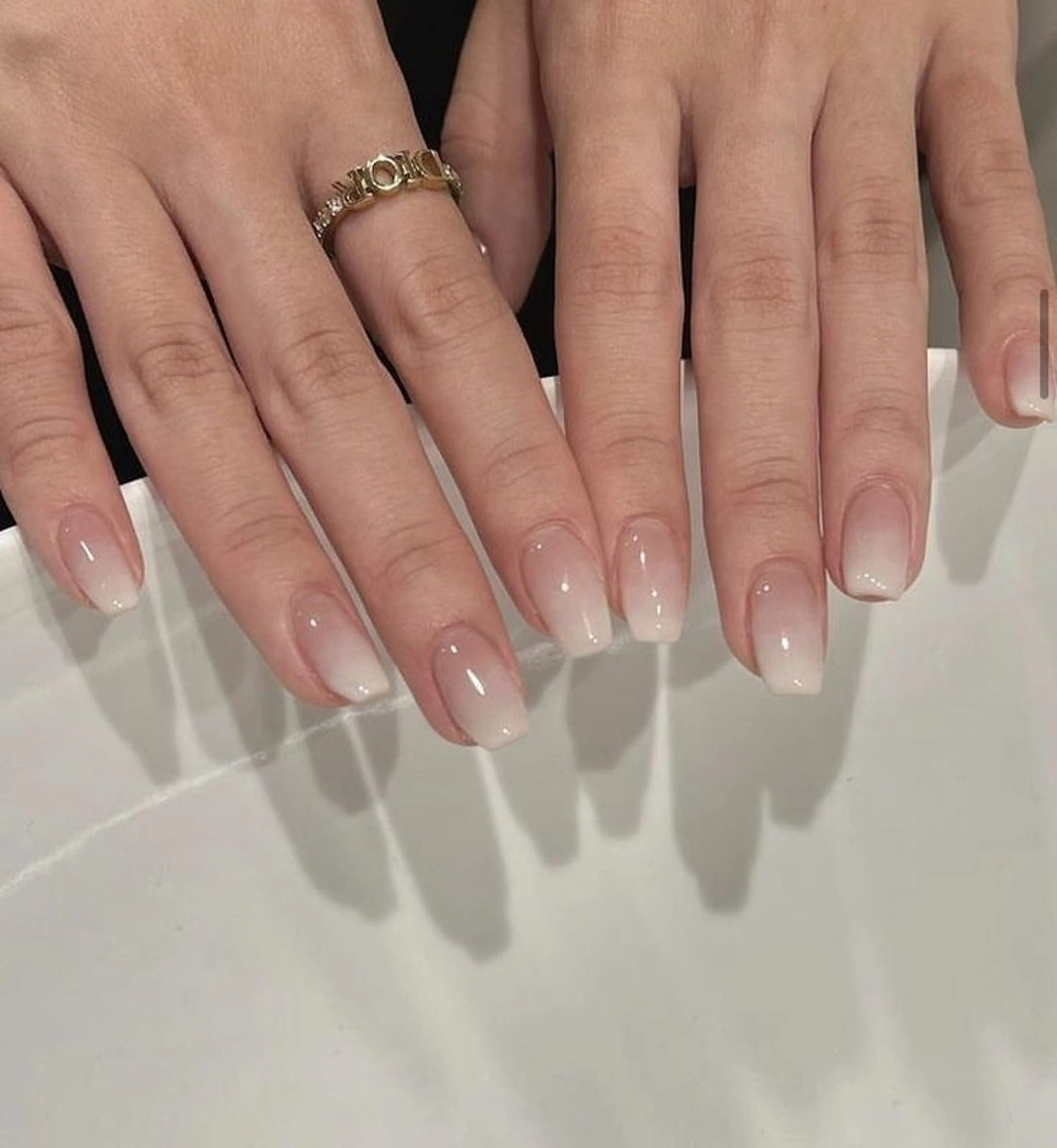 ネイル ハンドネイル EMI ANA.CHUOのネイルデザイン