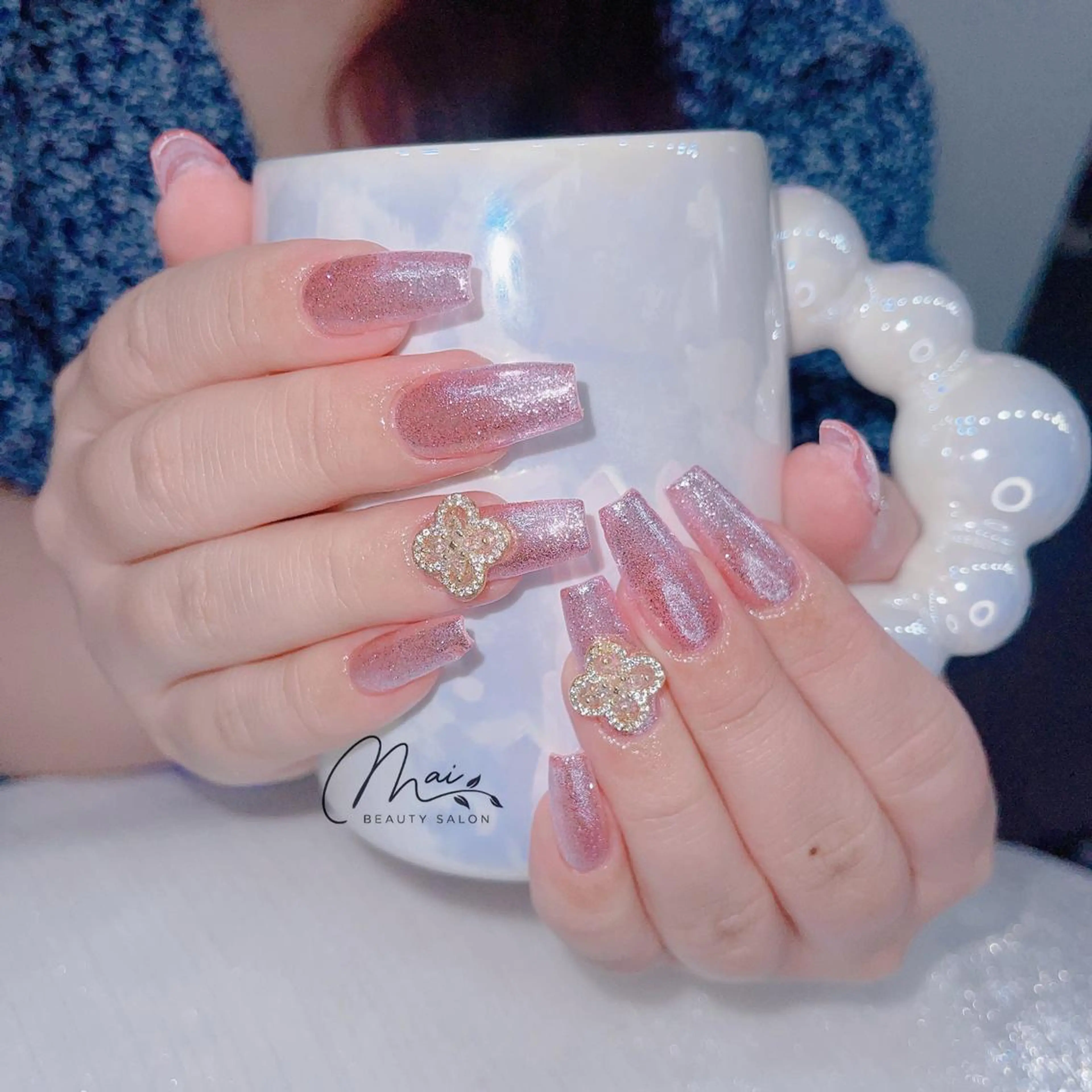 ネイル チークネイル フラッシュネイル フットネイル ジェルネイル マグネットネイル MaiBeauty DanHiのネイルデザイン