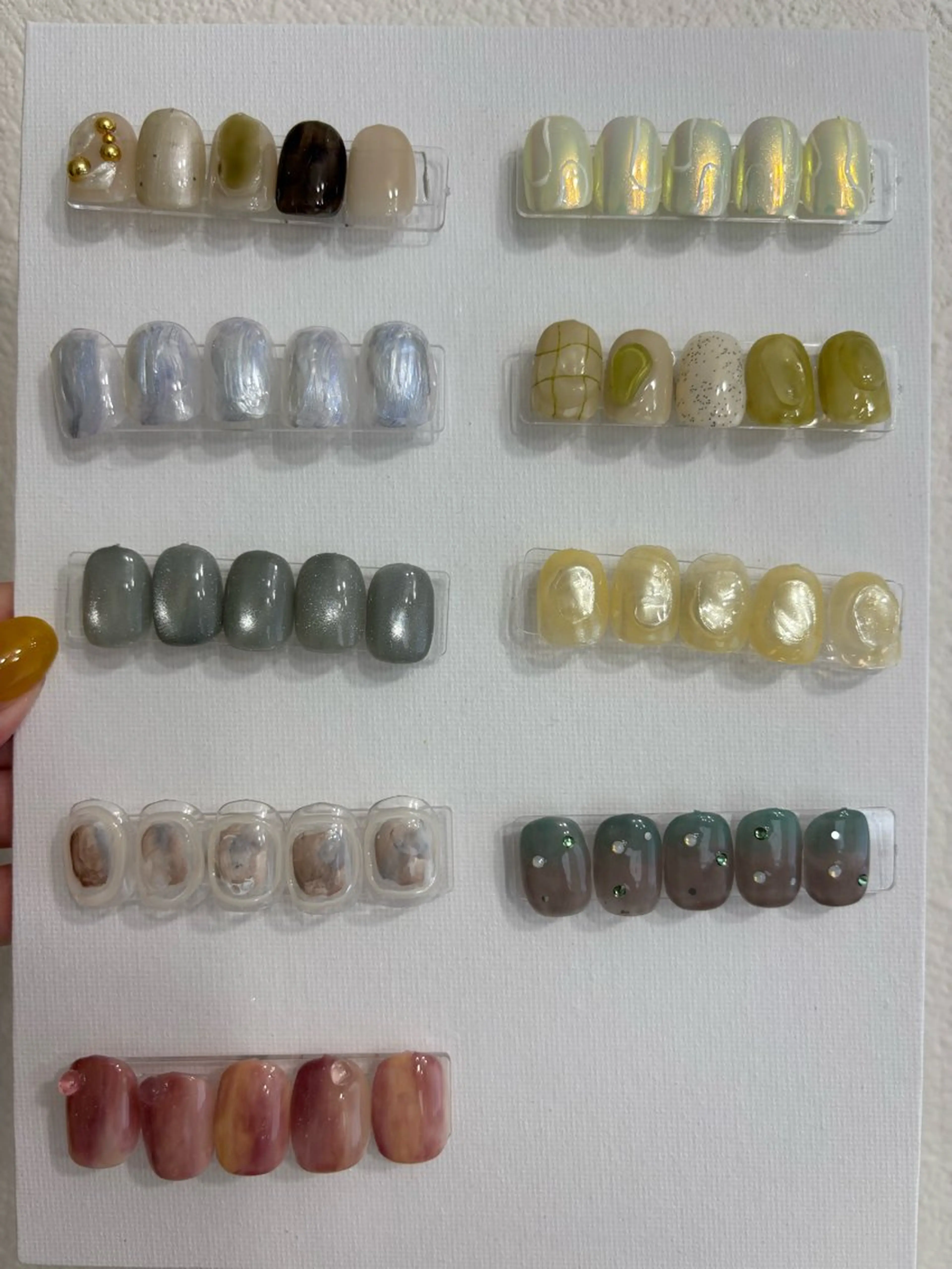 ネイル une／YUKINA 🫧大人nuanceのネイルデザイン