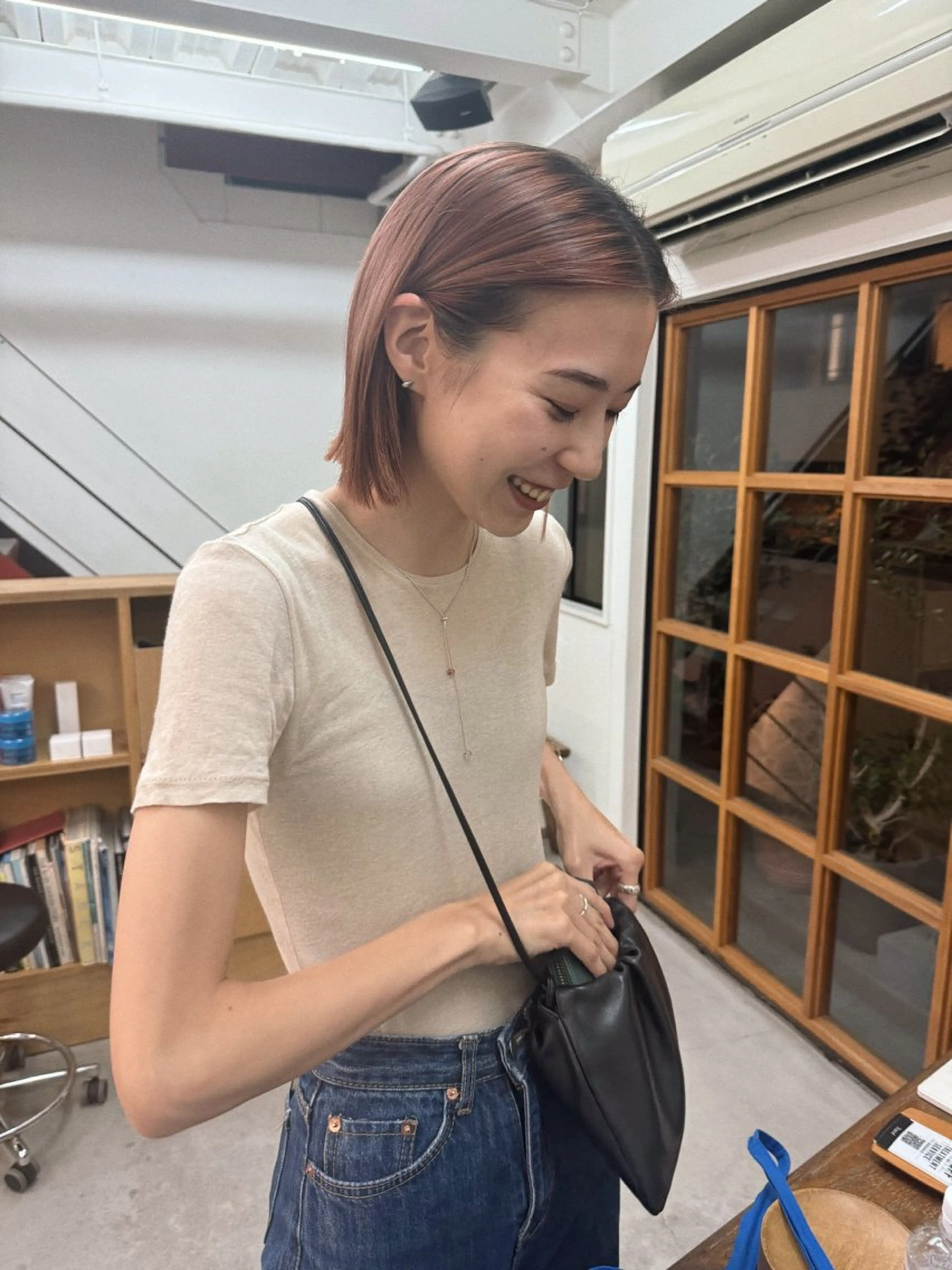 ミディアム カラー ベージュカラー ブリーチ オレンジ オレンジベージュ カット ヘアカラー トリートメント ヘアセット stand所属・ニュアンスヘア🌔 nanakoのヘアスタイル