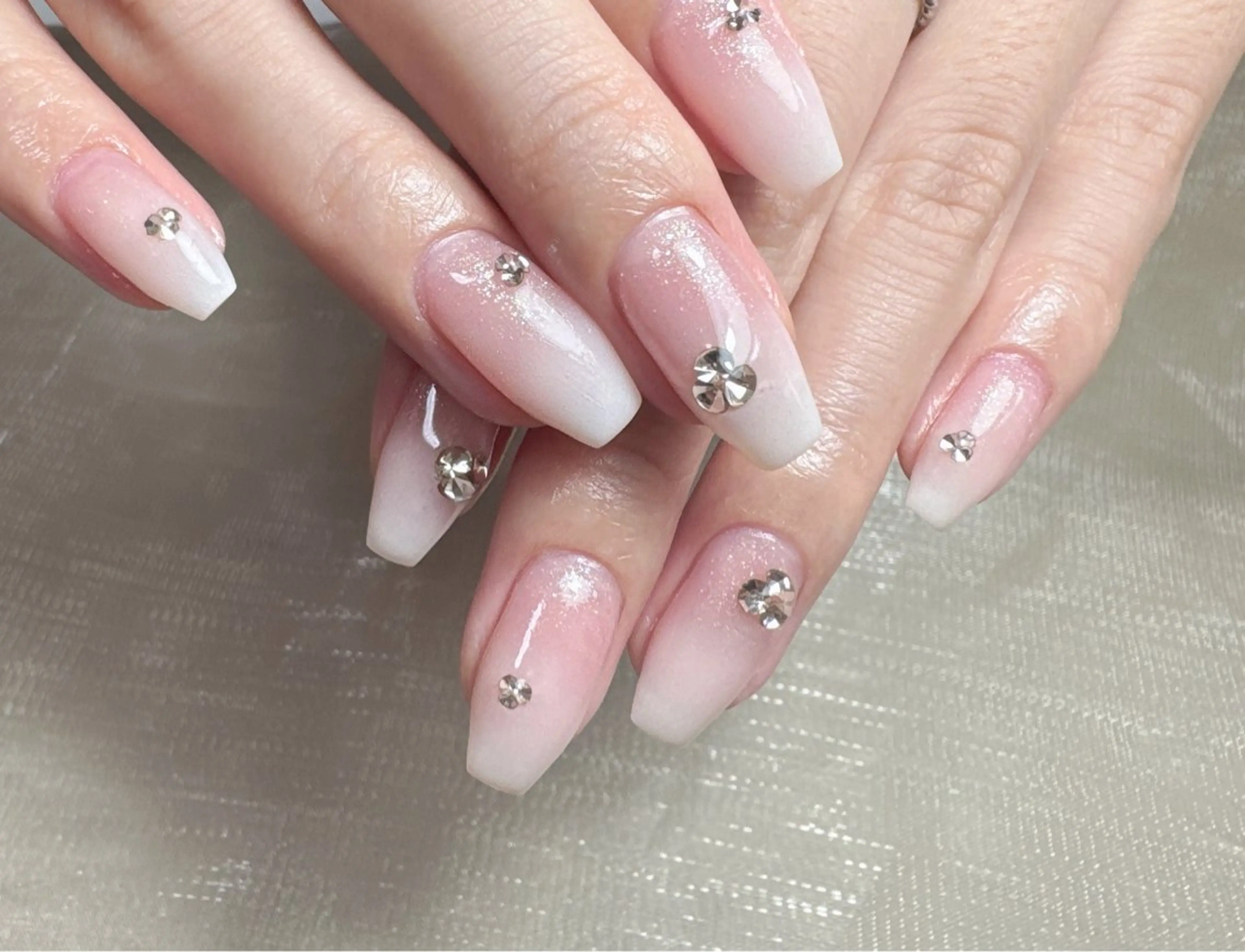 ネイル L.Nail所属・L.nail 【エル.ネイル】のネイルデザイン