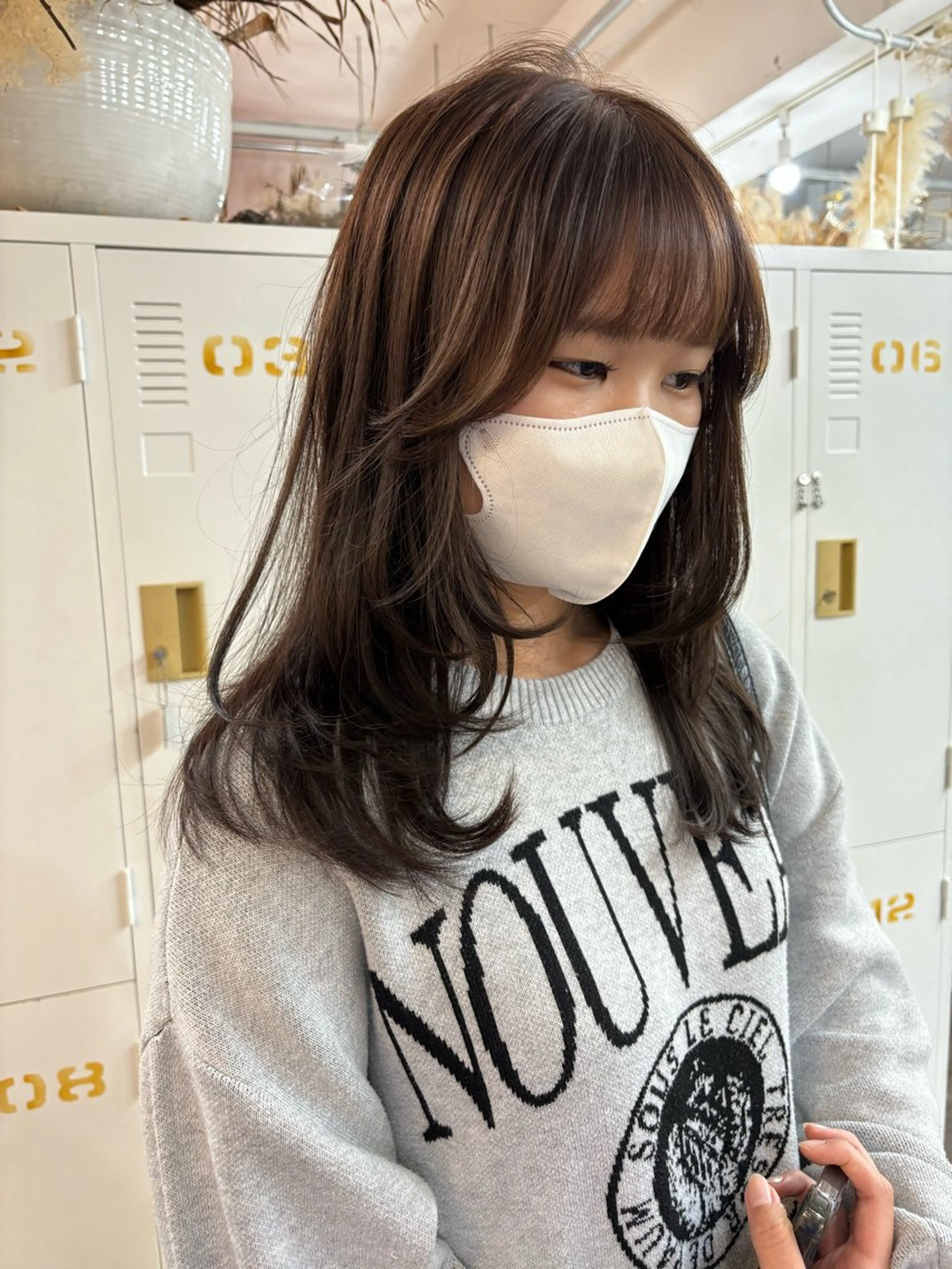 セミロング カラー LOMARLIE JURIAのヘアスタイル