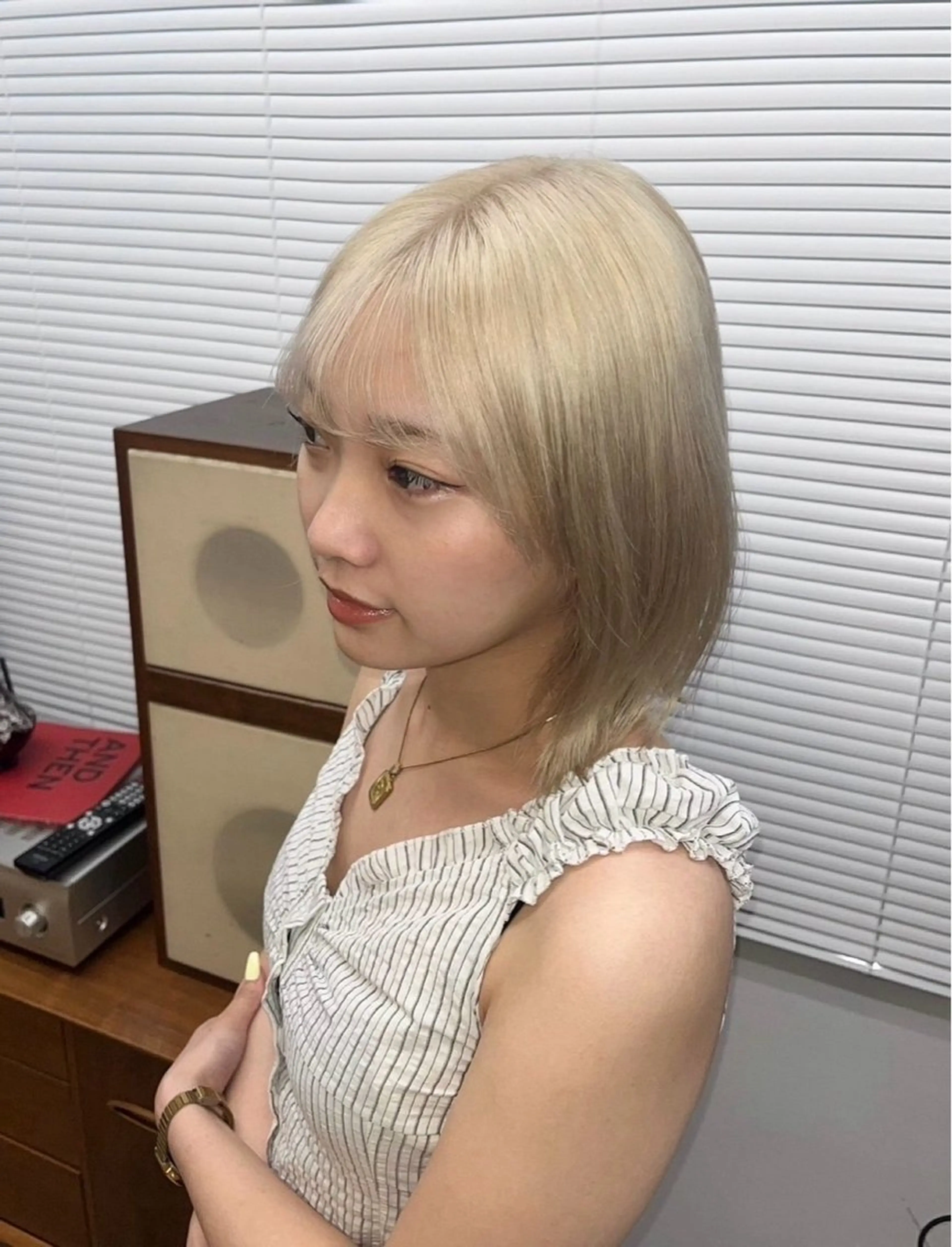 【retouch breach】retouch + color + cut+treatmentの写真