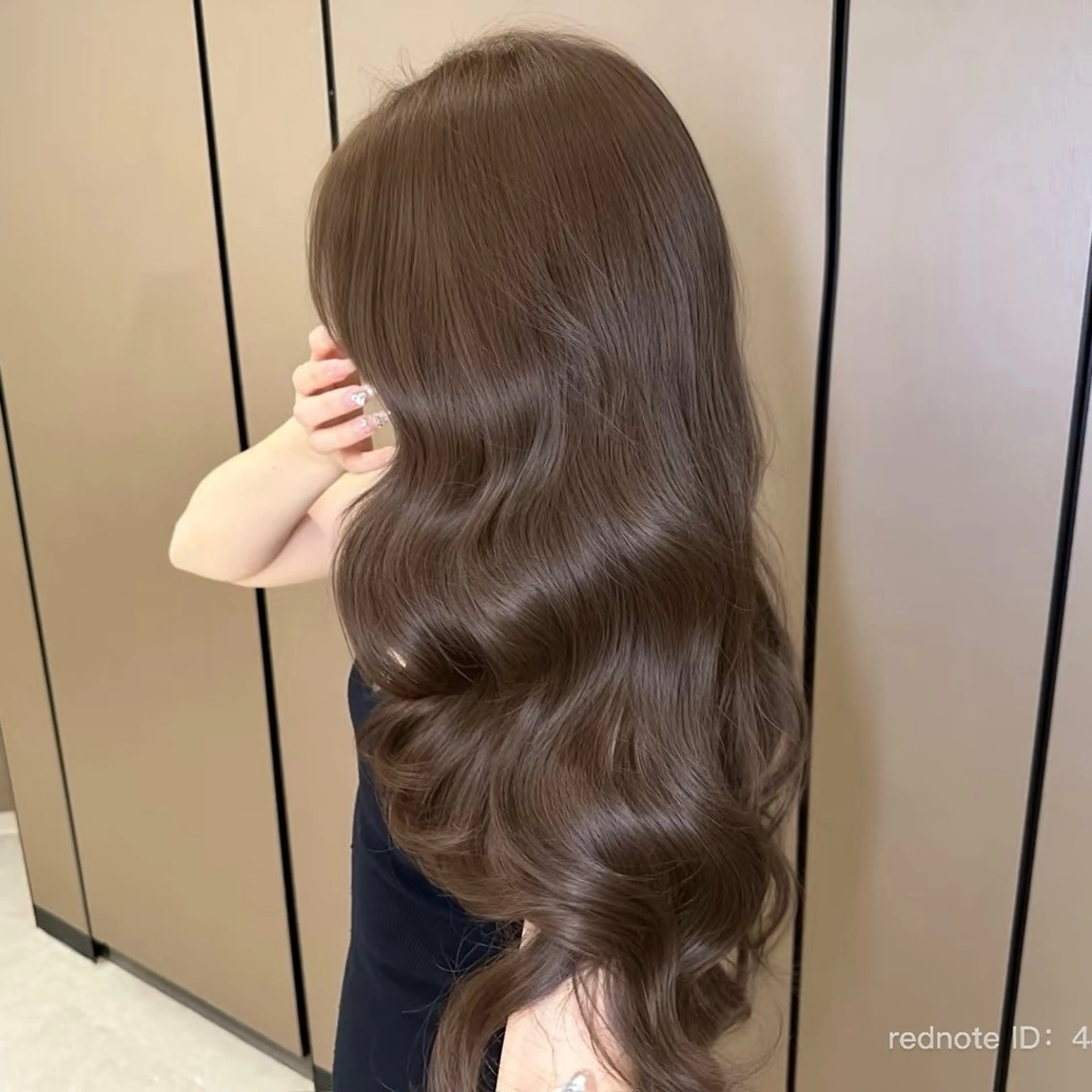 ロング カラー ベージュカラー ブリーチ 透明感カラー ヘアカラー モテ韓国ヘア/ レイヤー🤍RIKAのヘアスタイル