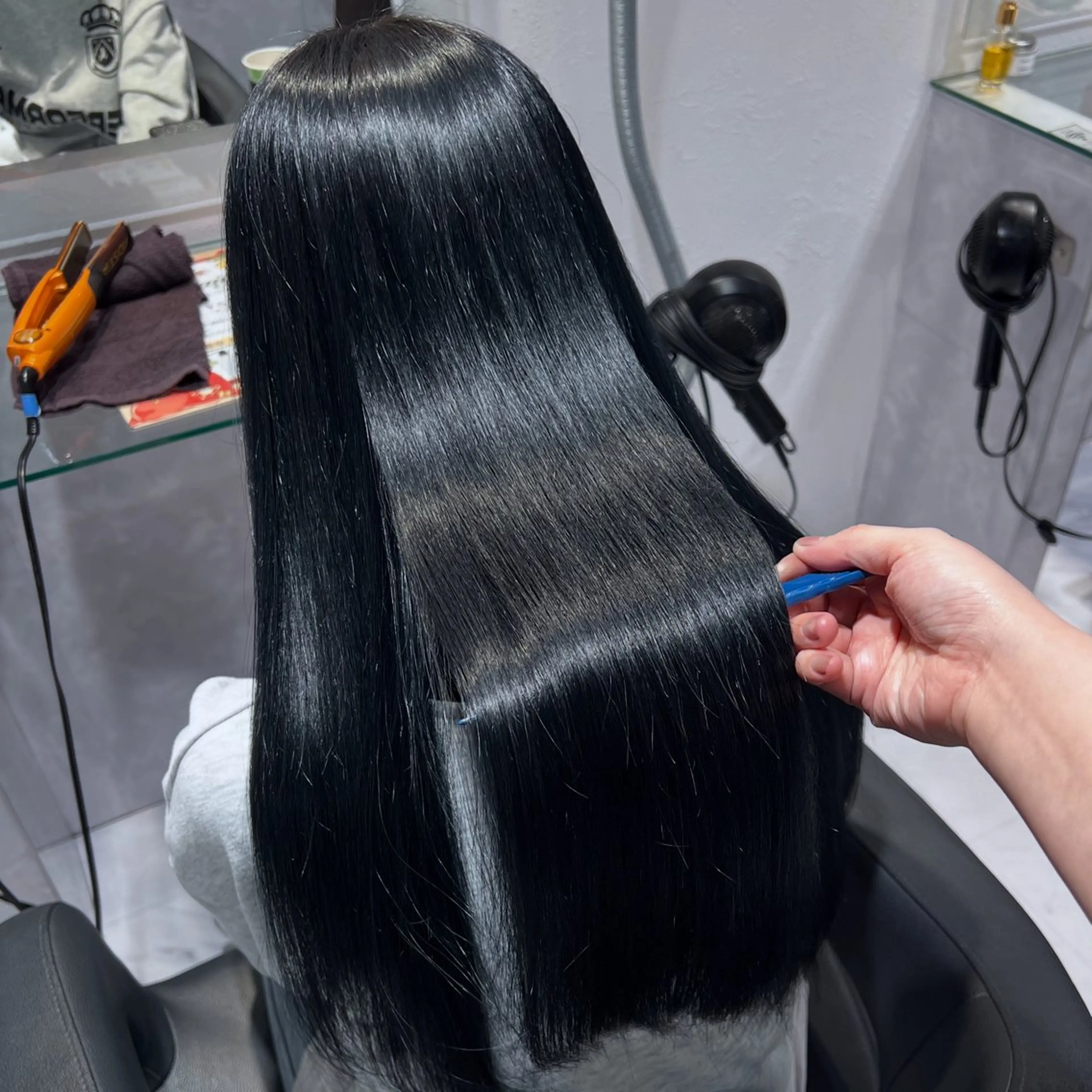 セミロング カラー ヘアアレンジ メンズ ヘアカラー トリートメント 🦋重くない暗髪🦋 Hana🦋のヘアスタイル