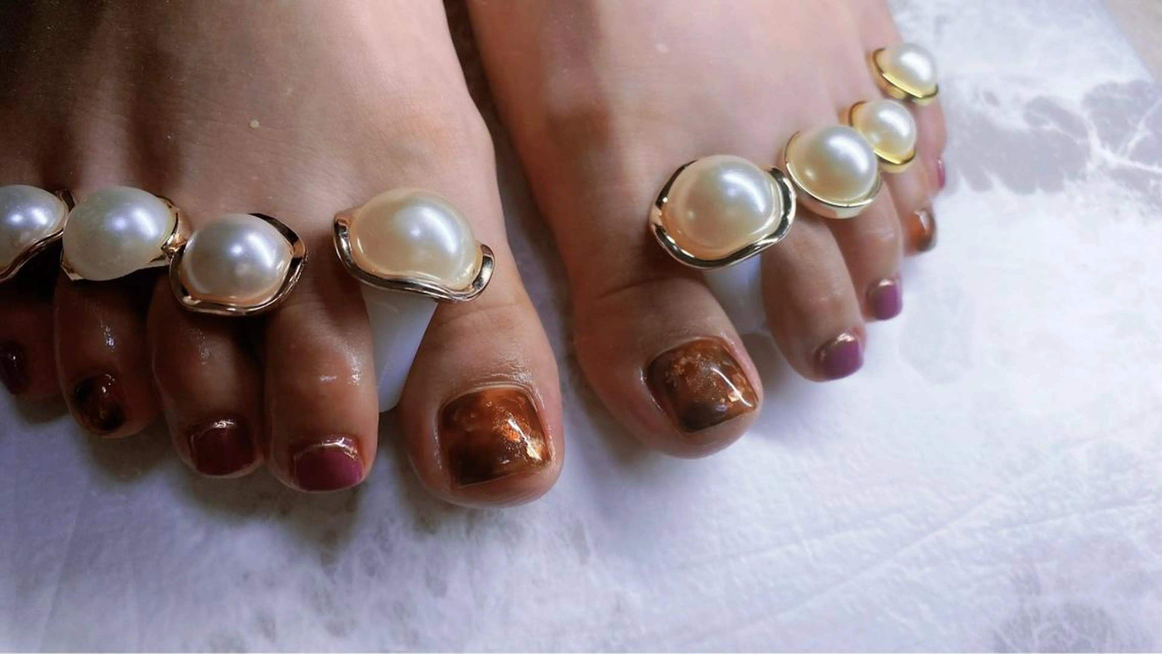 ネイル べっ甲ネイル フットネイル フットネイル Era nailのネイルデザイン