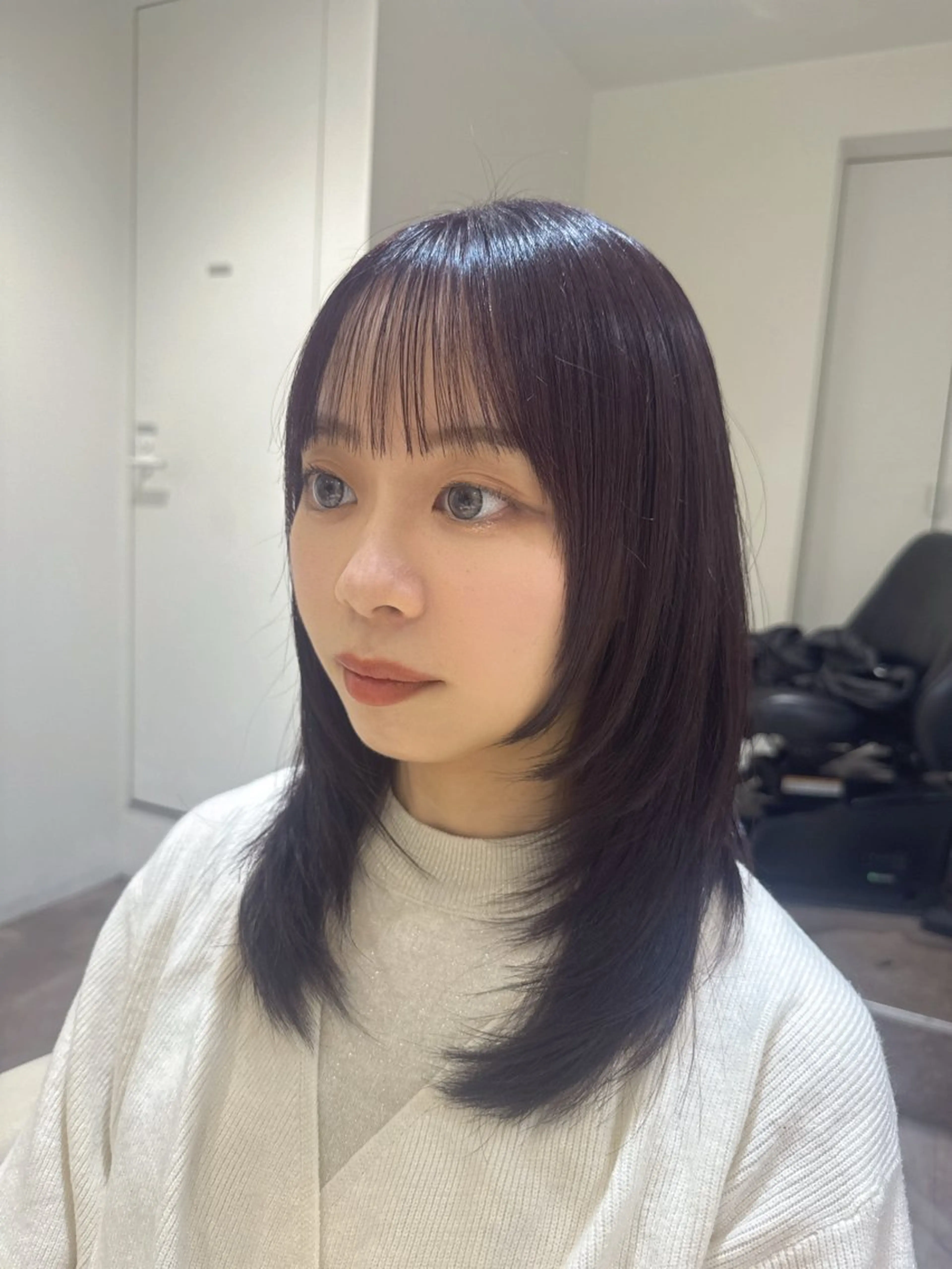 ミディアム カラー 透明感カラー グレージュ バイオレットカラー バイオレットグレージュ 顔まわりレイヤー カット ヘアカラー トリートメント 💎透明感カラー特化 💎TAISEIのヘアスタイル