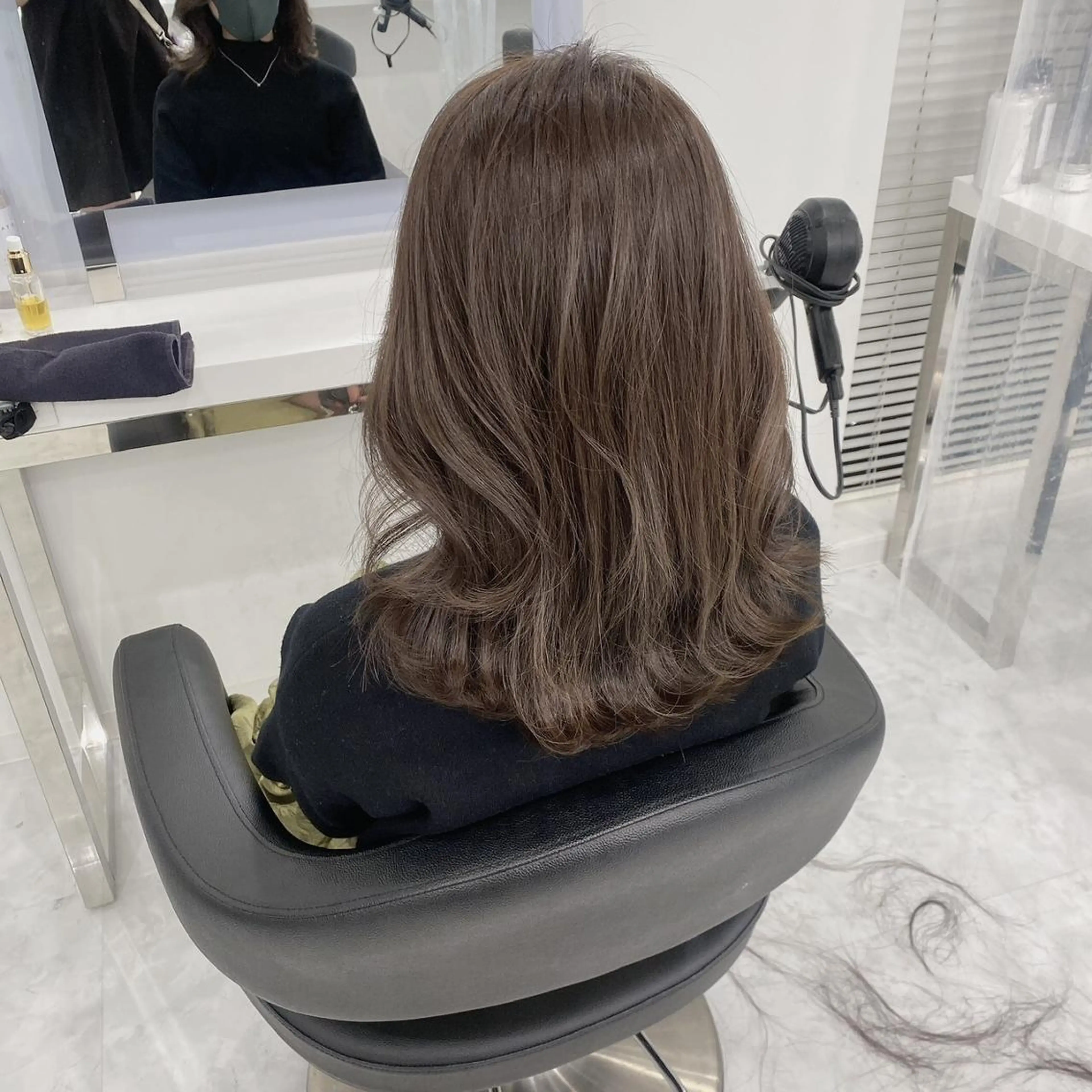 ロング カラー EMIL/上野駅近 /ブリーチ縮毛矯正のヘアスタイル