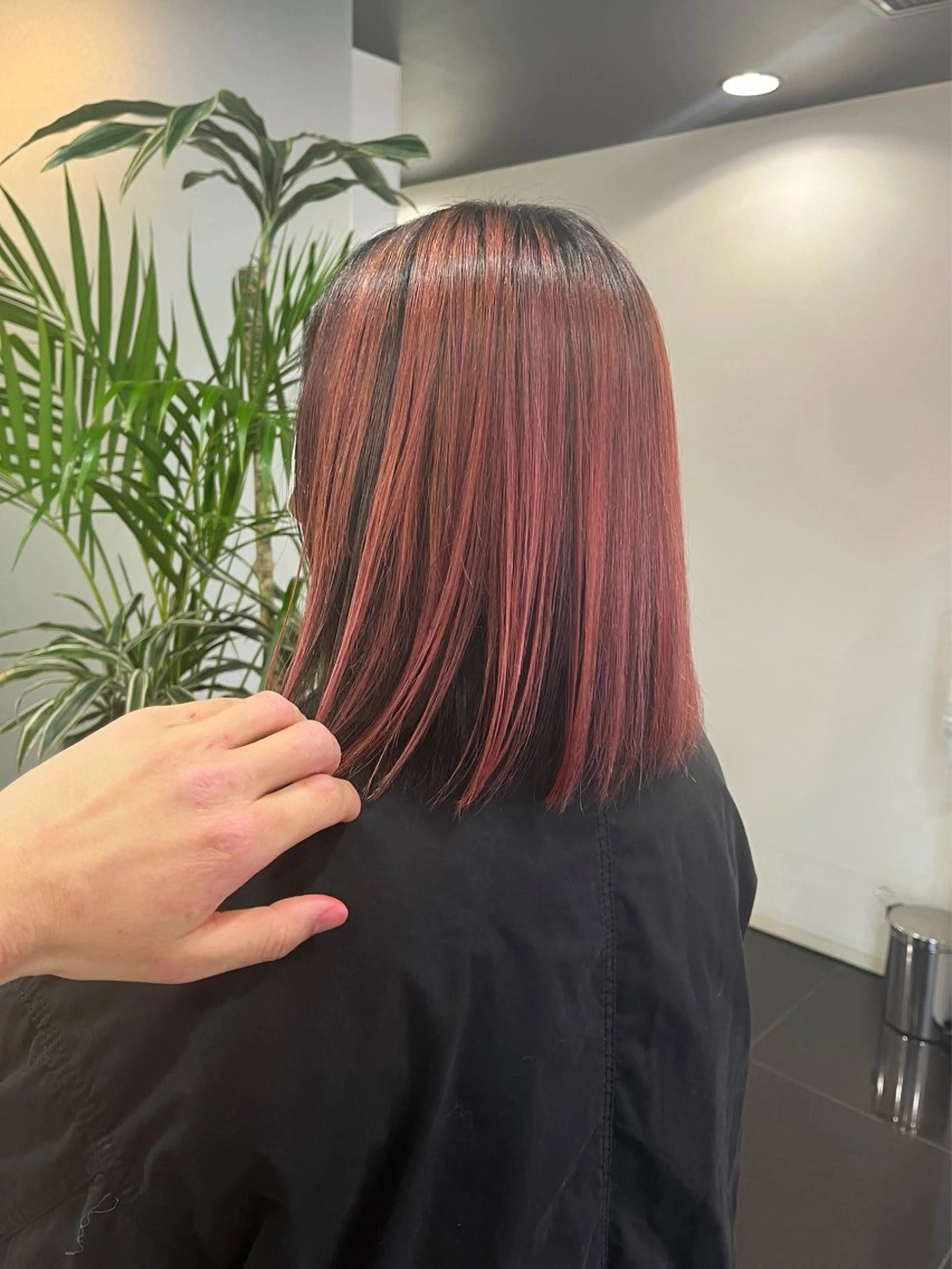 ミディアム 切りっぱなしボブ ショートボブ ボブ くびれヘア 髪質改善・酸性・ ストレート　Maruのヘアスタイル