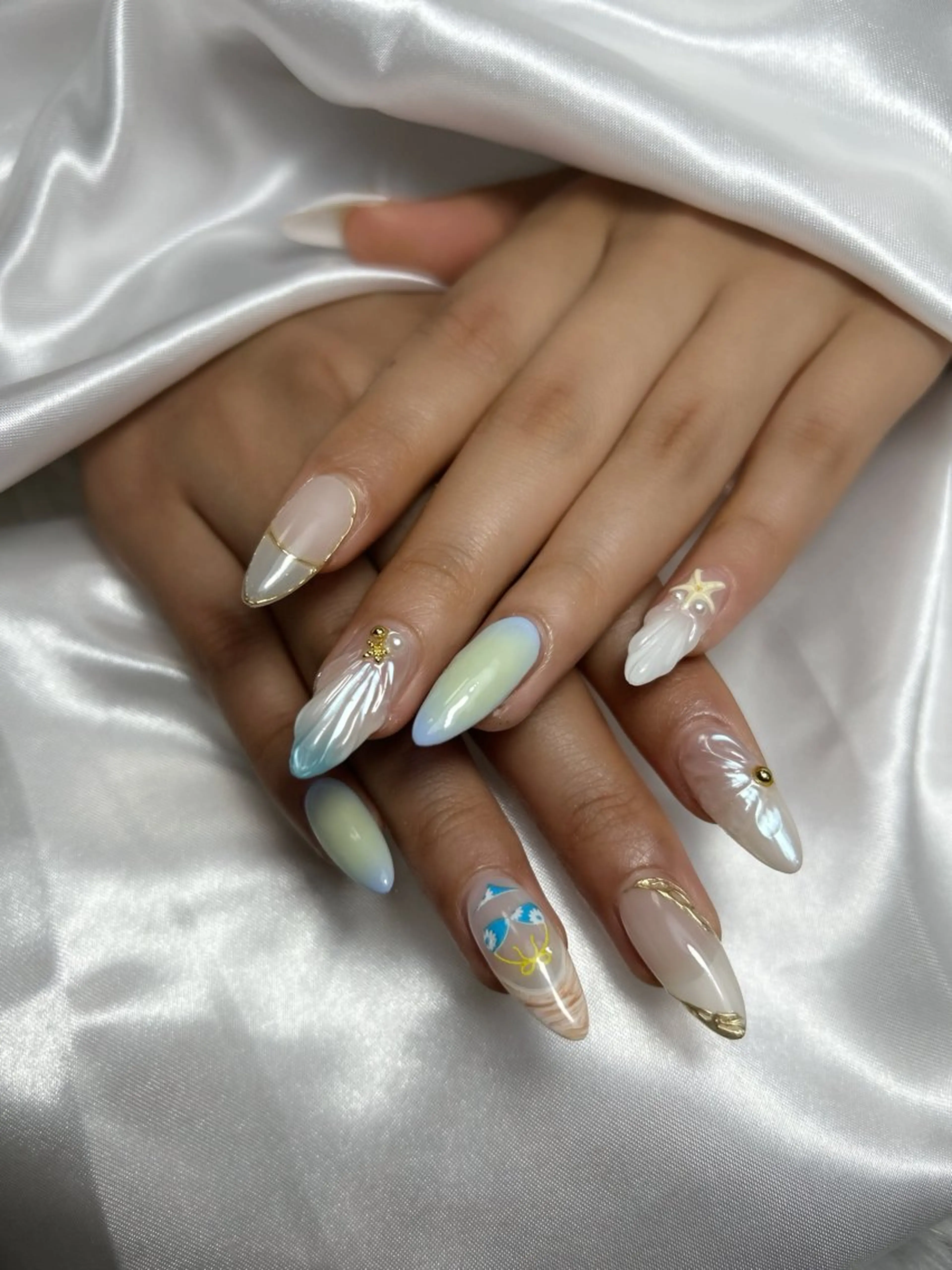 ネイル アートネイル オーロラネイル チークネイル 長さ出し フットネイル Chan nailsのネイルデザイン