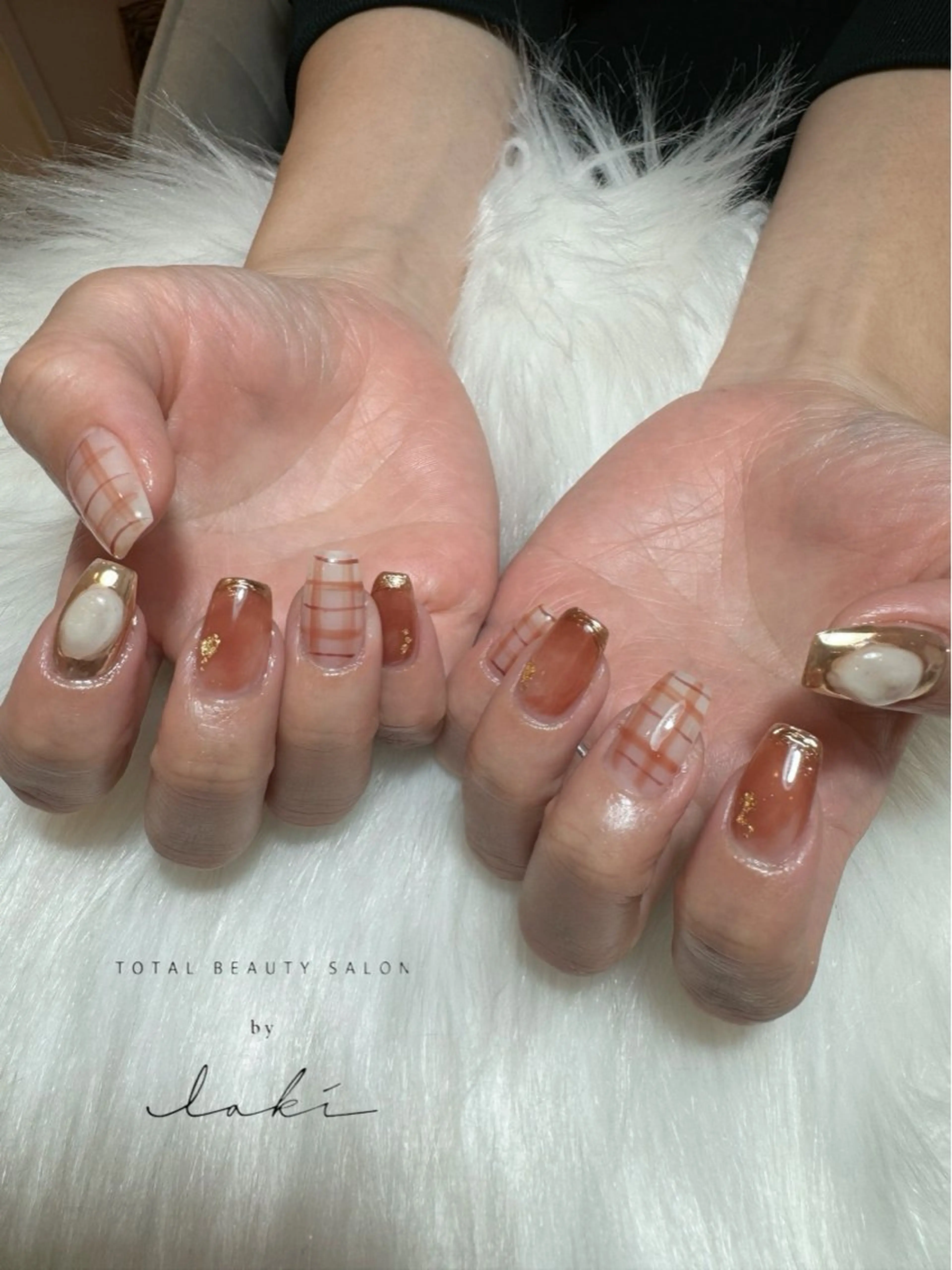 ネイル ニュアンスネイル ハンドネイル bylaki🌈 RENAのネイルデザイン