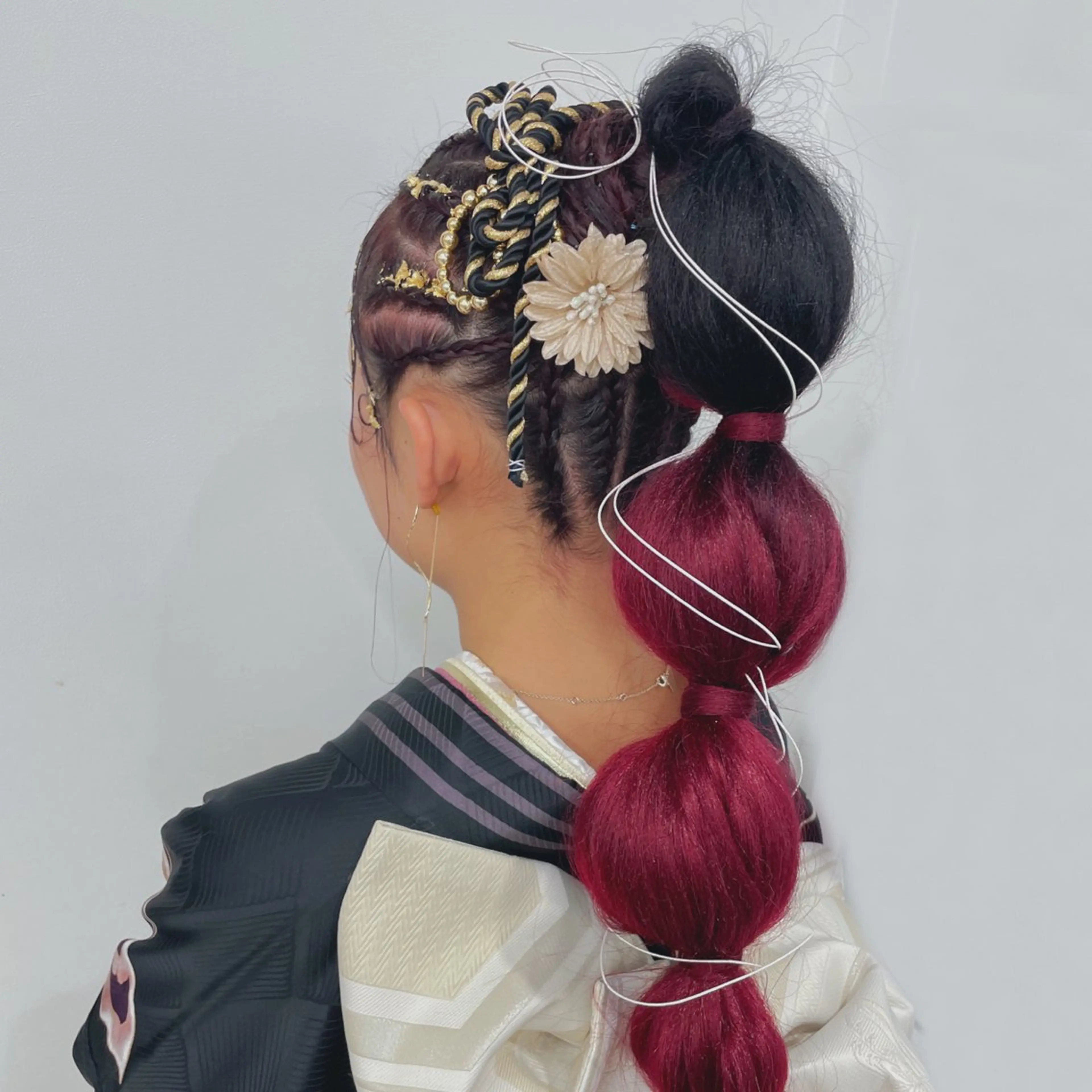 ロング カラー ヘアアレンジ お団子ヘア ポニーテール エクステ 古沢 みづきのヘアスタイル