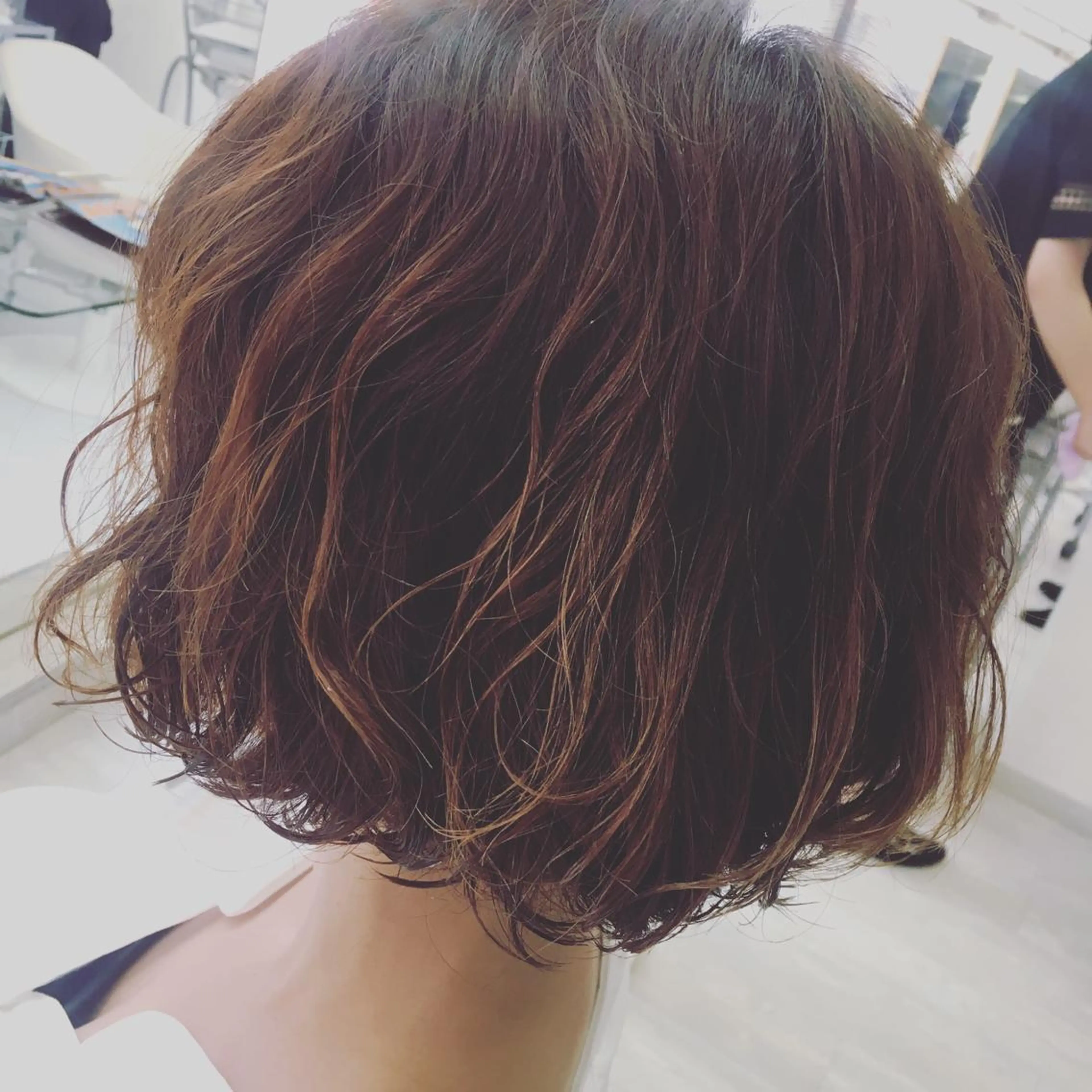ショート カラー パーマ グラデーションカラー ボブ カット パーマ トリートメント チーフデザイナー 西川凌史のヘアスタイル