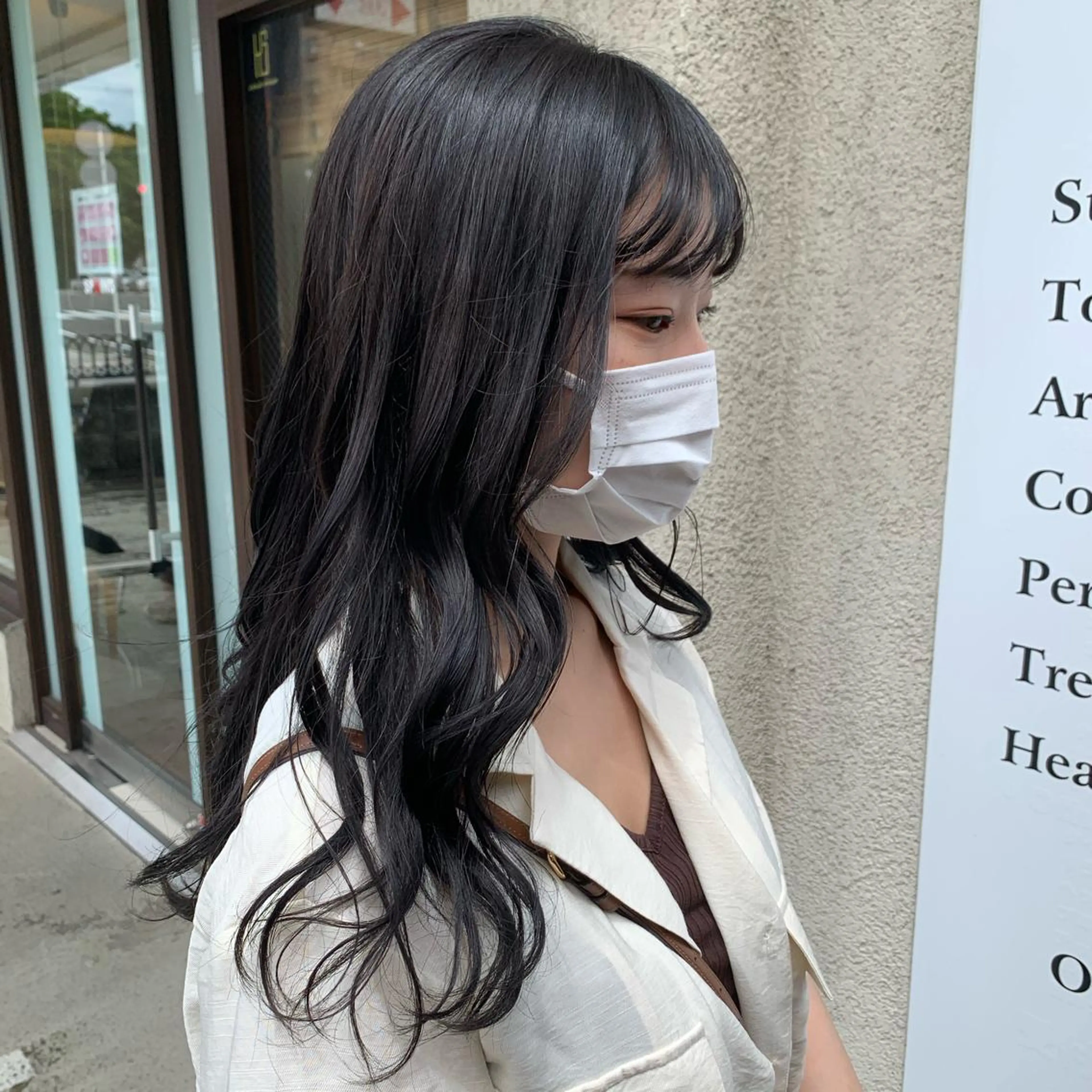 ミディアム カラー yuka .のヘアスタイル