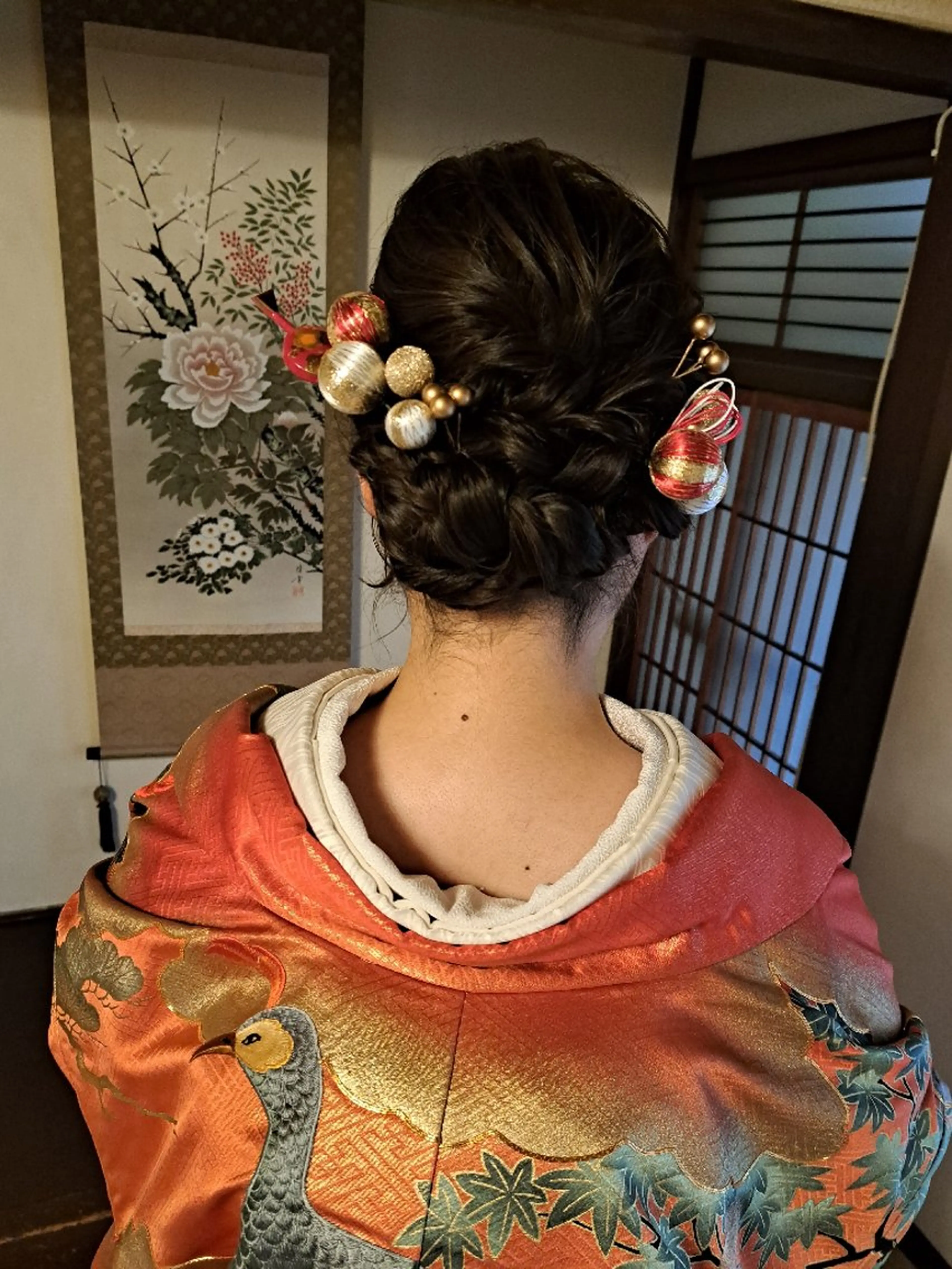 花嫁衣裳試着の写真