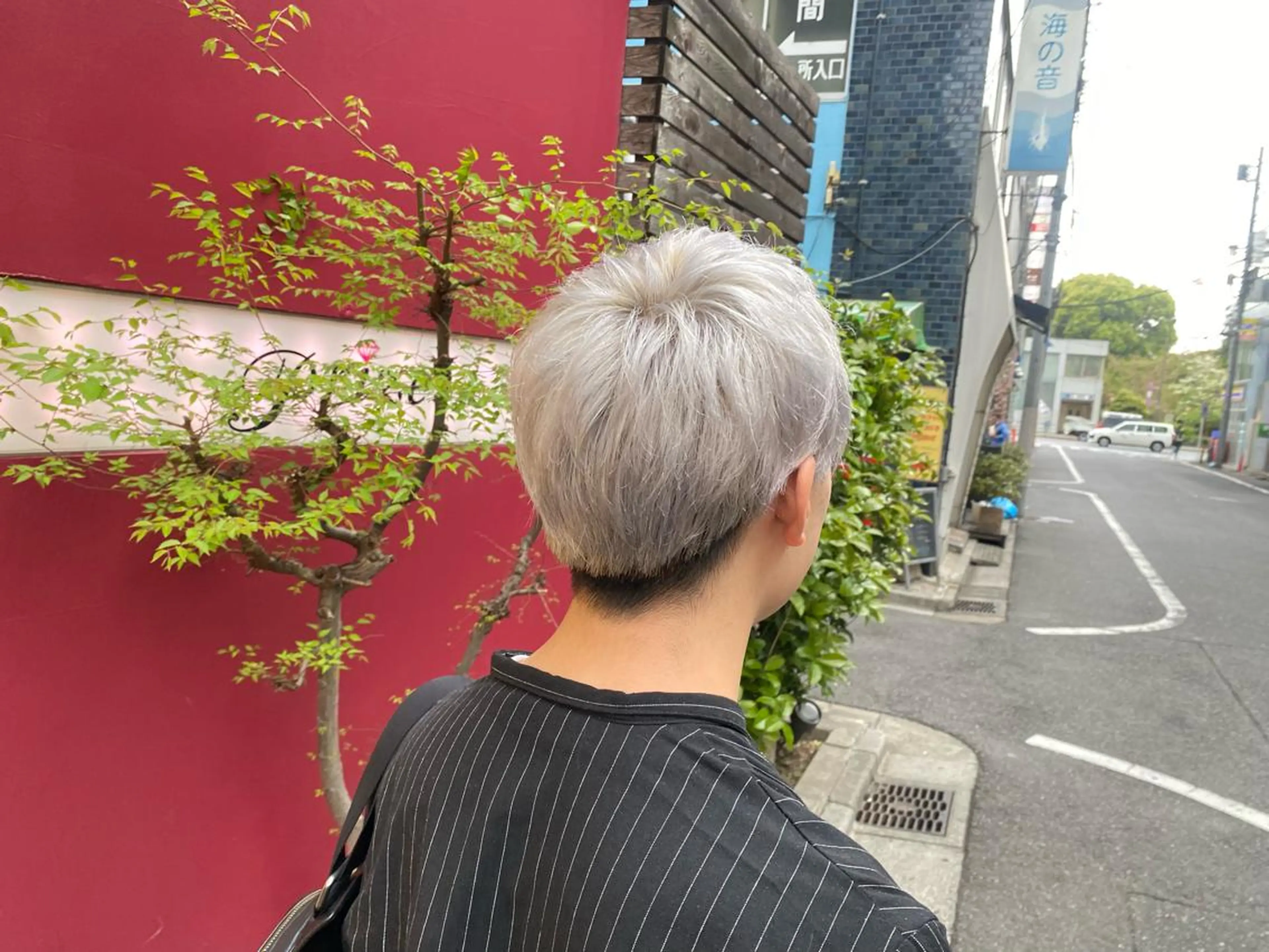 ショート メンズ メンズブリーチ ホワイト/店長/カラ ー講師/錦糸町/岩崎のヘアスタイル