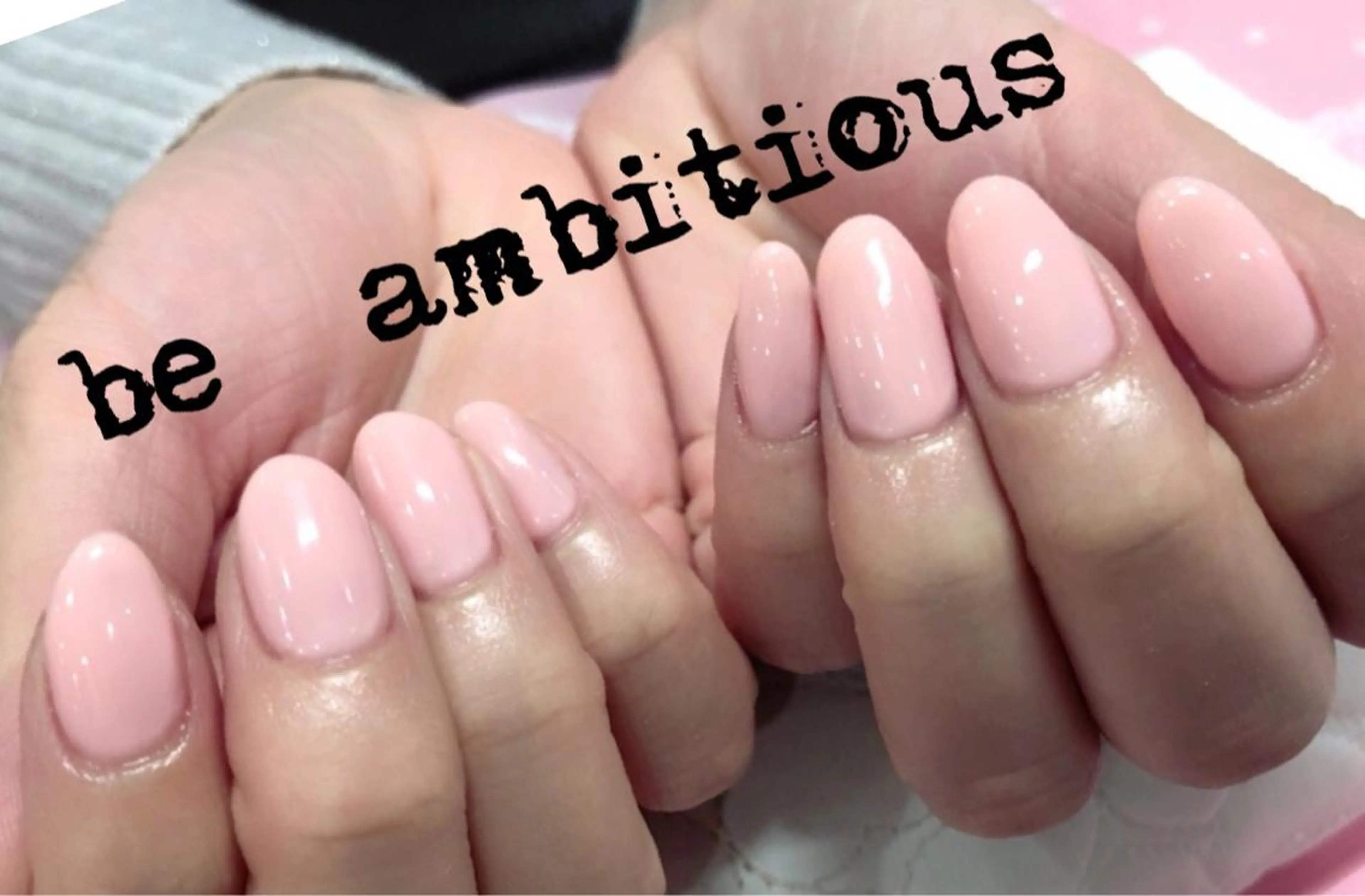 ネイル シンプルネイル EMIKOのネイルデザイン