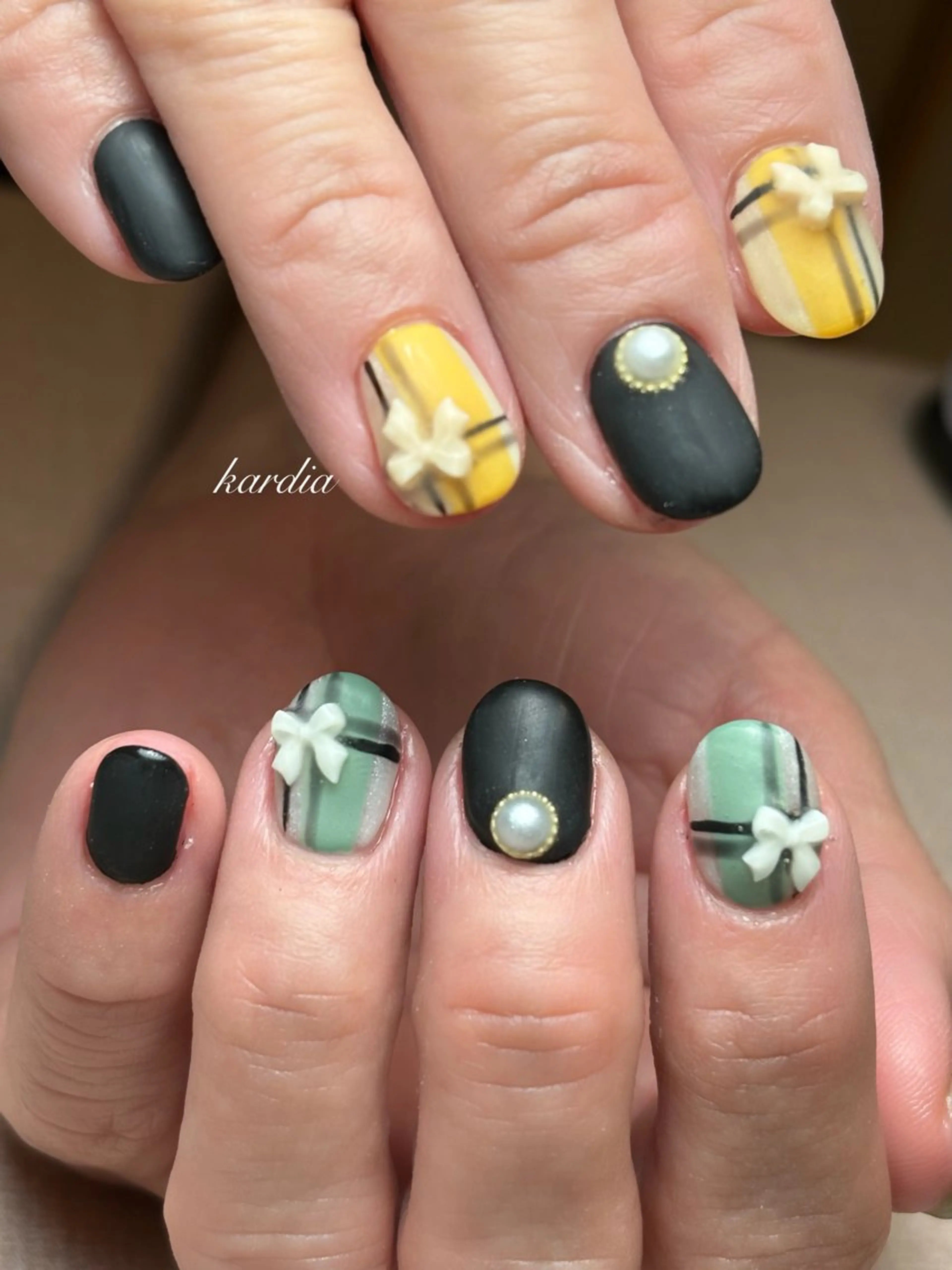 ネイル ハンドネイル καρδιά -ｶﾙﾃﾞｨｱ-のネイルデザイン