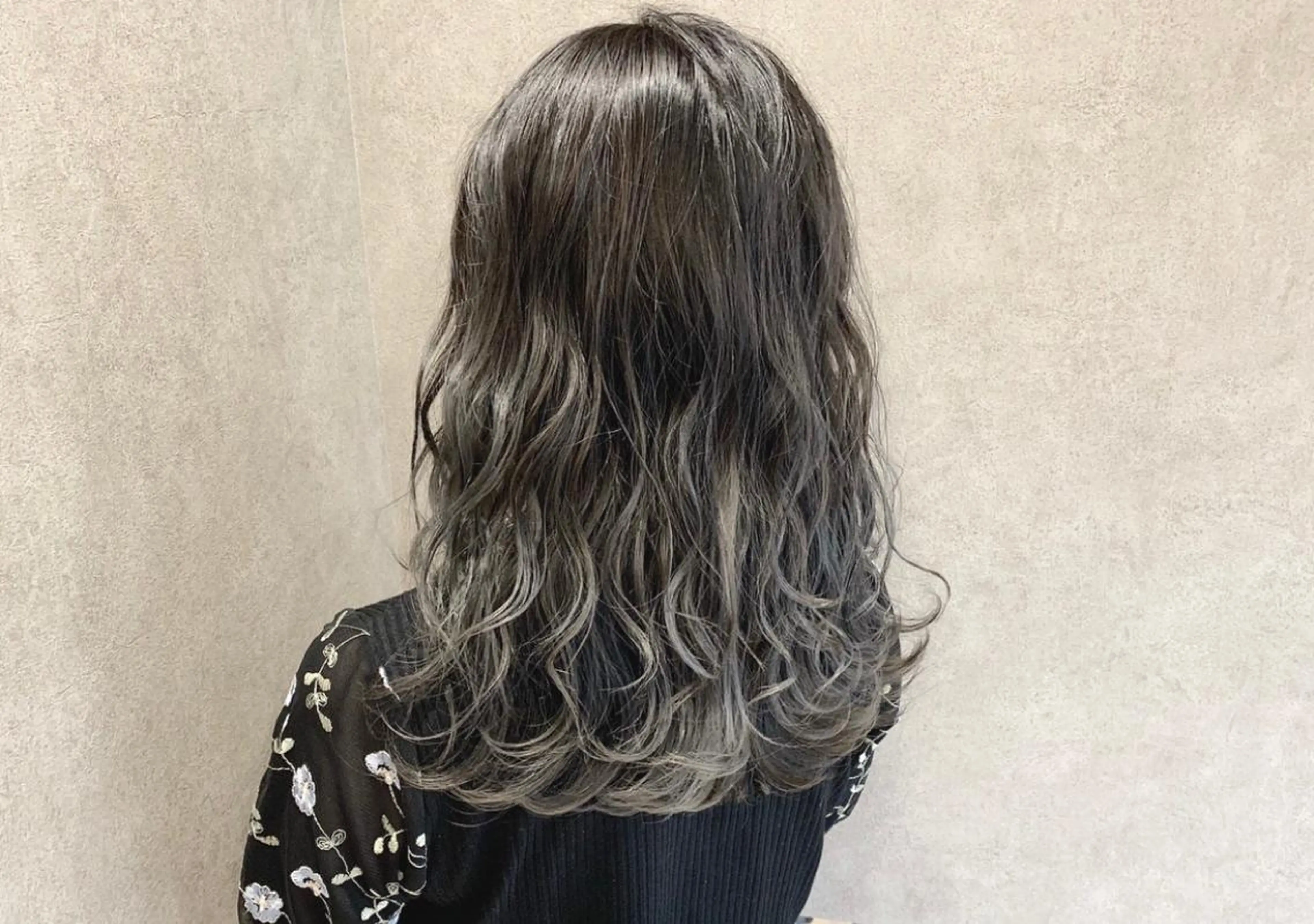 カラー Labimani所属・辻 正真のヘアスタイル