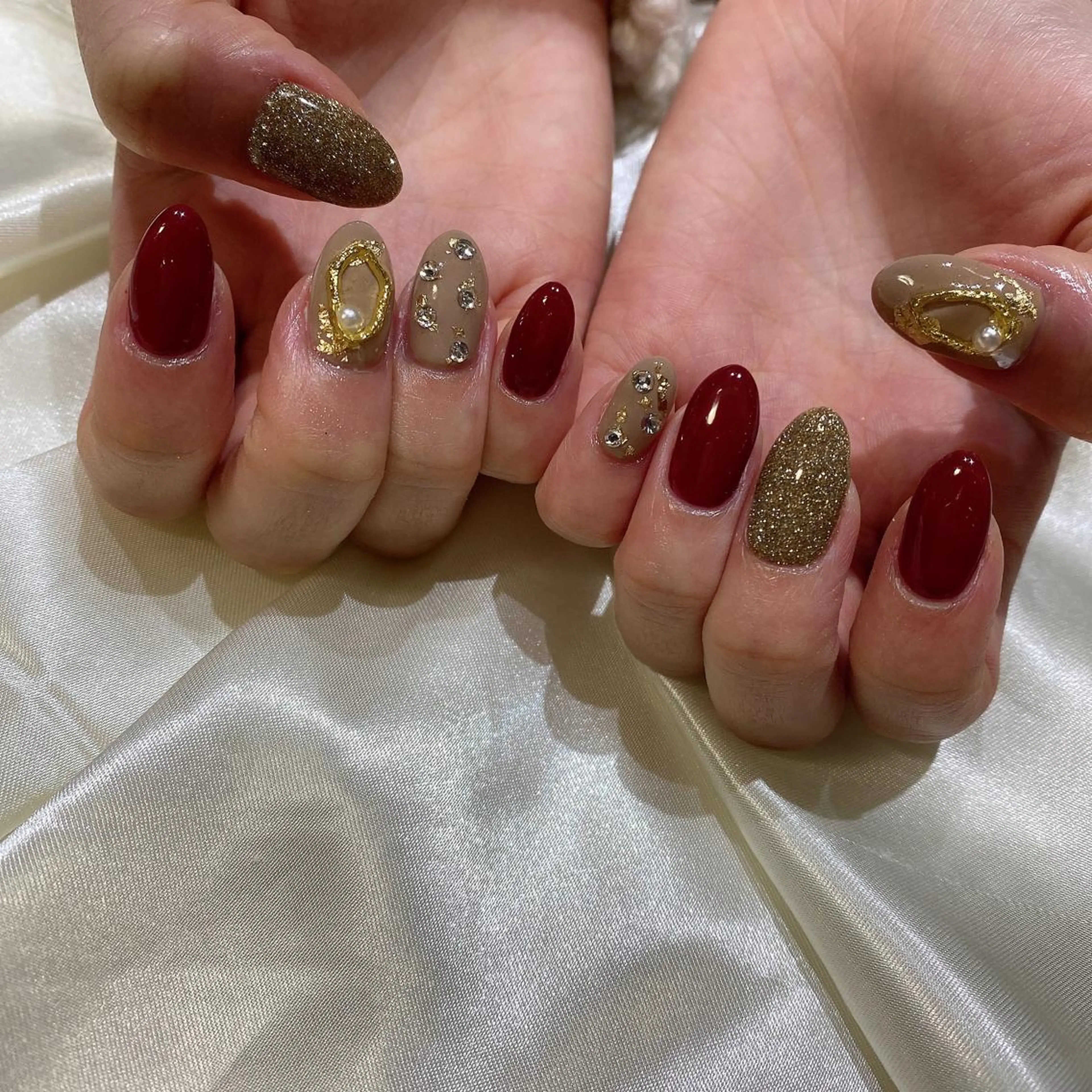 ネイル ハンドネイル 西岡 杏のネイルデザイン