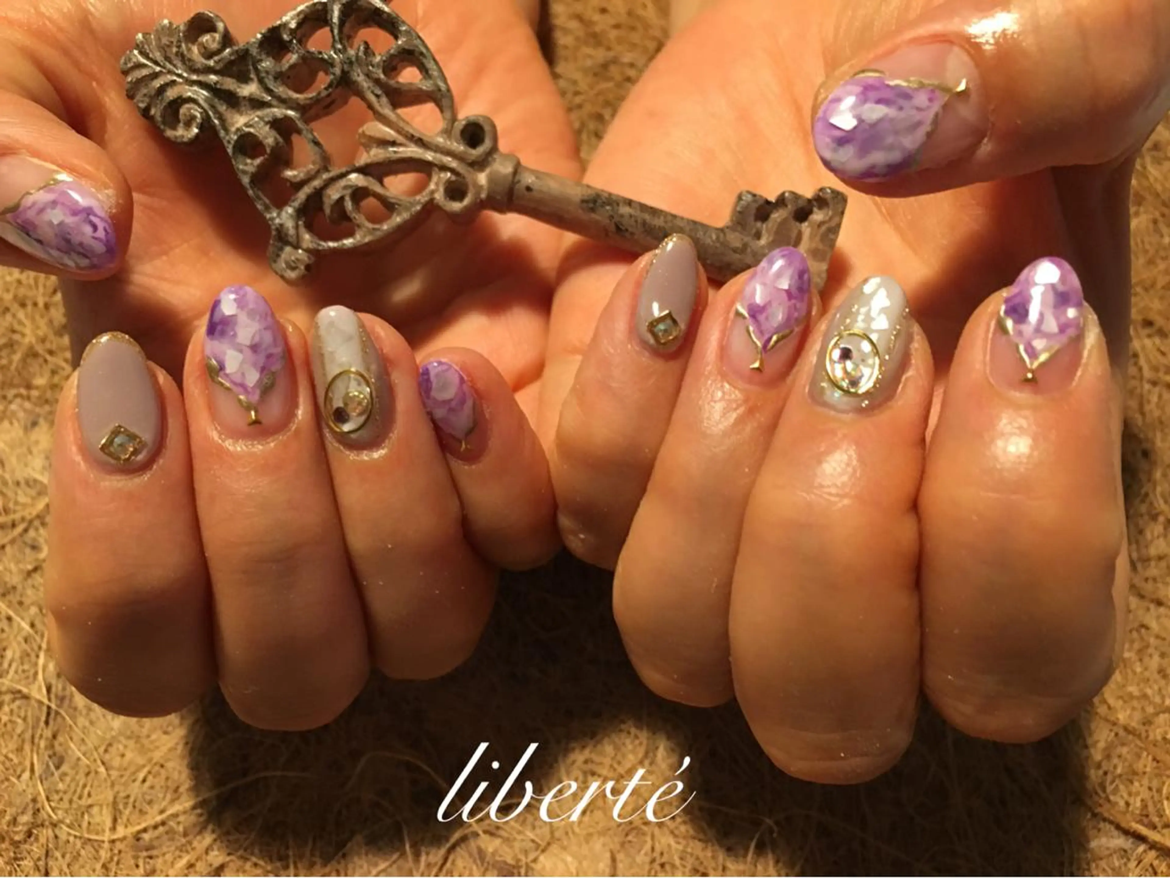 ネイル liberté (リベルテ)のネイルデザイン