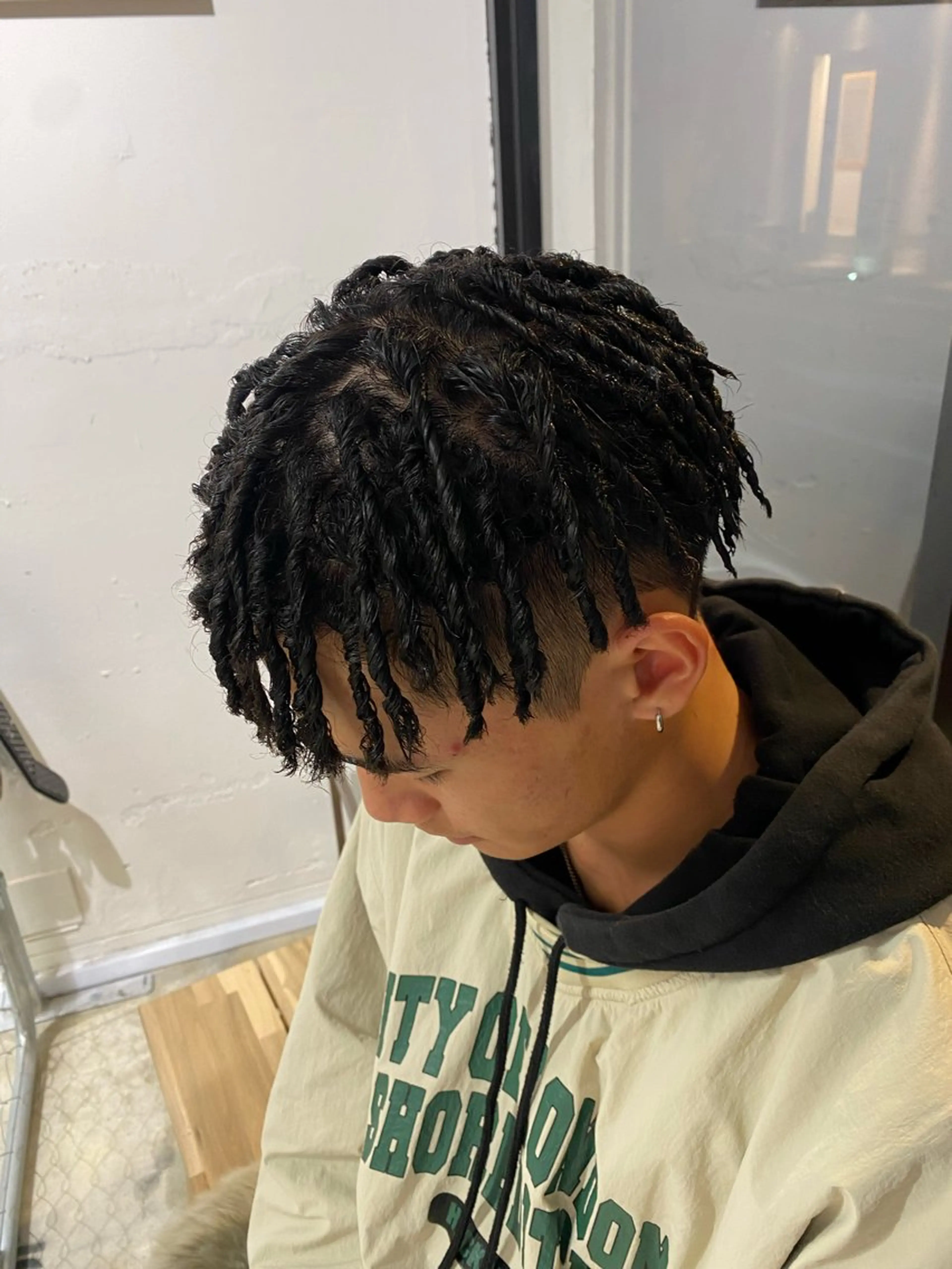 パーマ メンズ フェザーパーマ メンズパーマ メンズツイストパーマ 波巻きパーマ スパイラルパーマ カット パーマ トリートメント 🌴パーマオタク🌴 長谷川　諒佑🌈のヘアスタイル