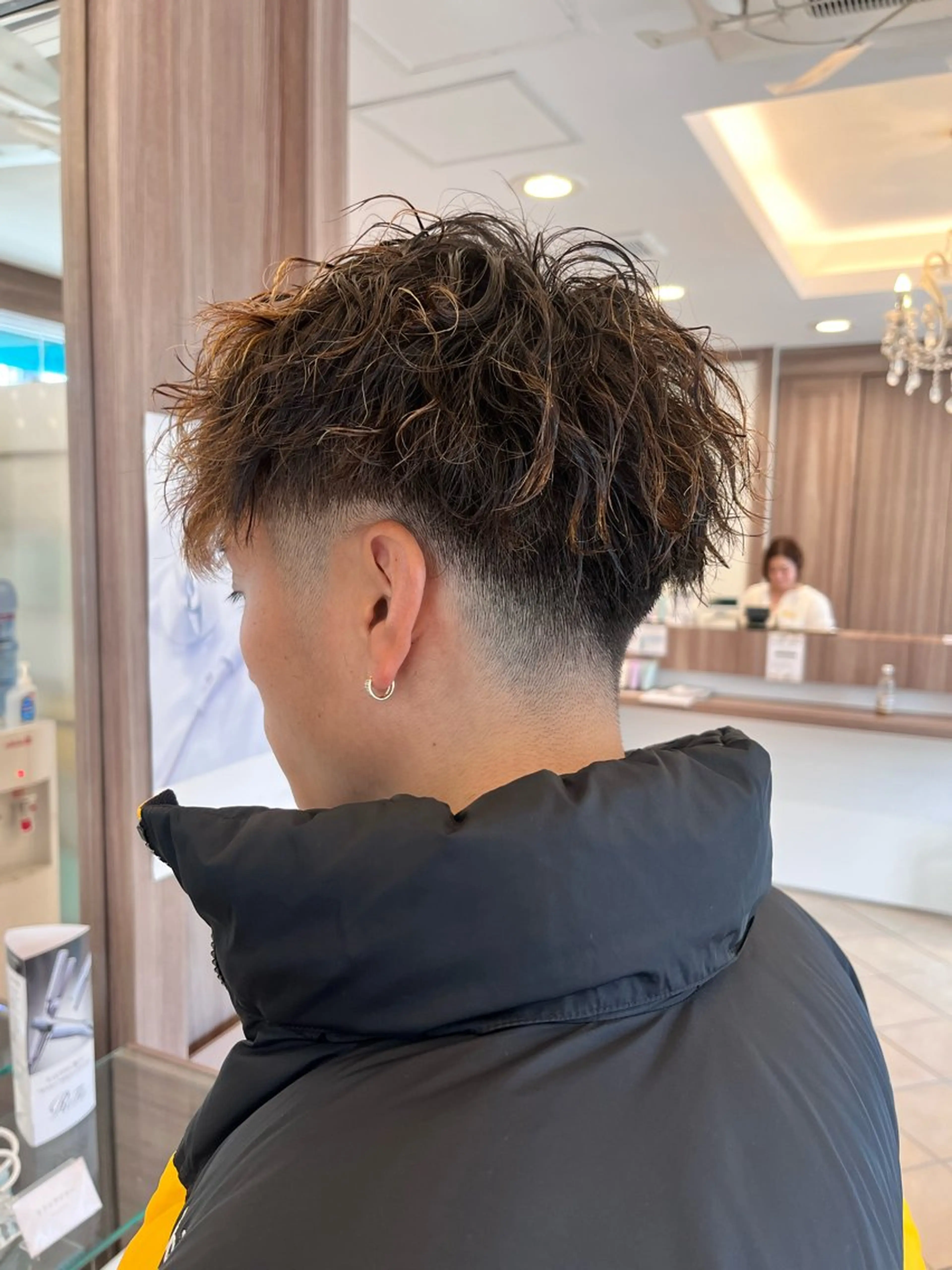 ショート パーマ メンズ カット パーマ トリートメント ナチュラル暖色カラー 🤎 佐藤栞のヘアスタイル