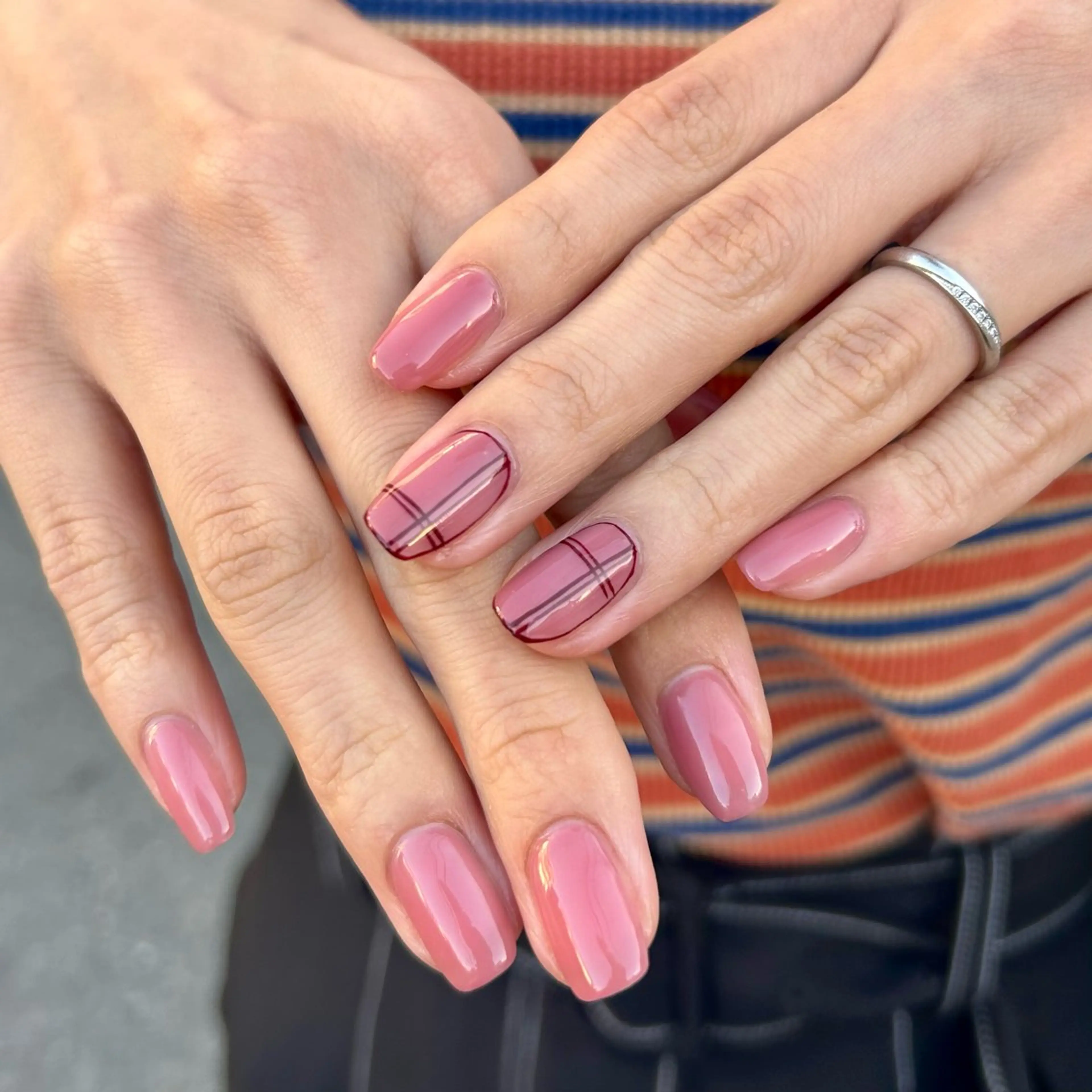 【ハンド💅✨/アート２本】ラインアート🎀（オフあり）の写真