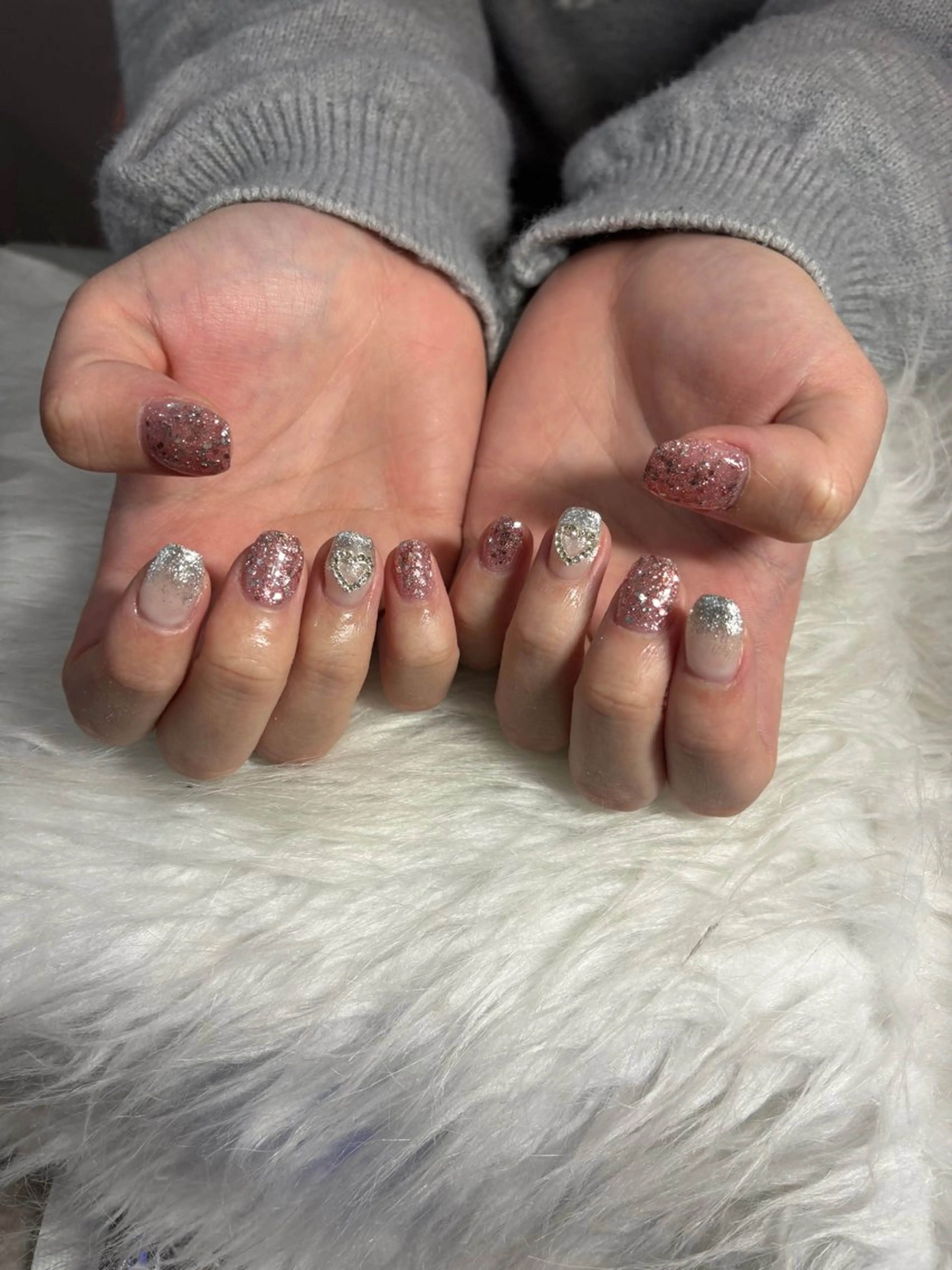 ネイル ハンドネイル LAVISH manaのネイルデザイン