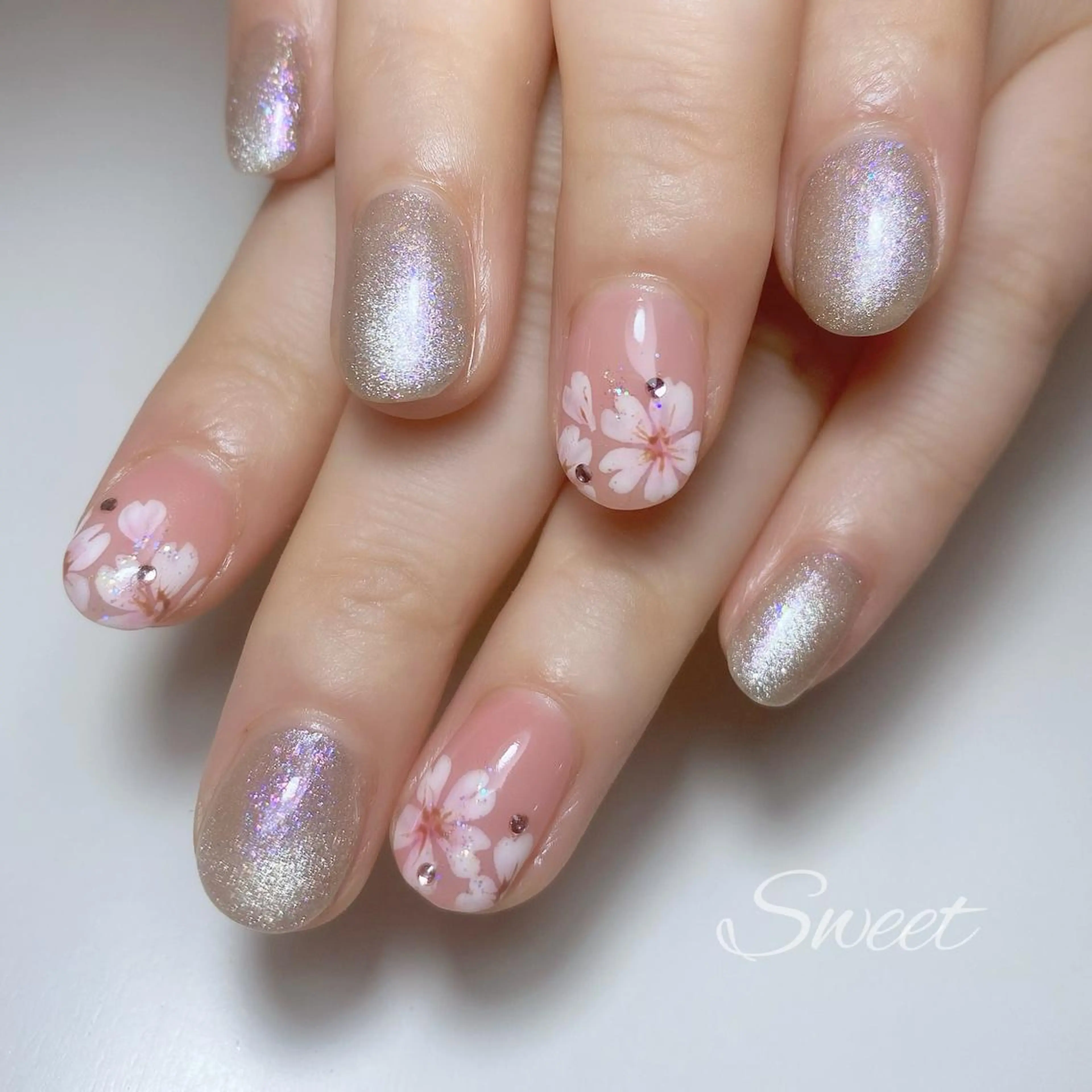 ネイル sweet 仲野陽子のネイルデザイン